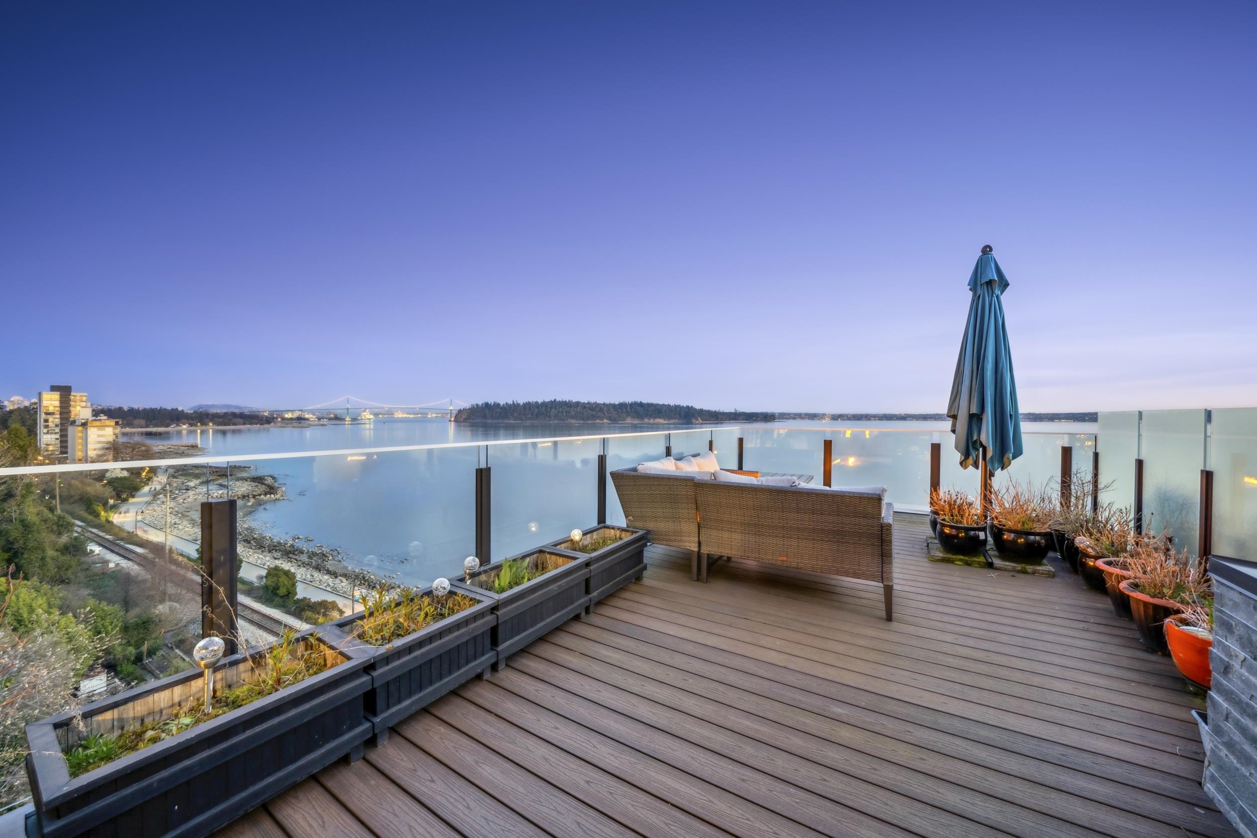 2090 Argyle Avenue #602, West Vancouver, BC V7V 4R4