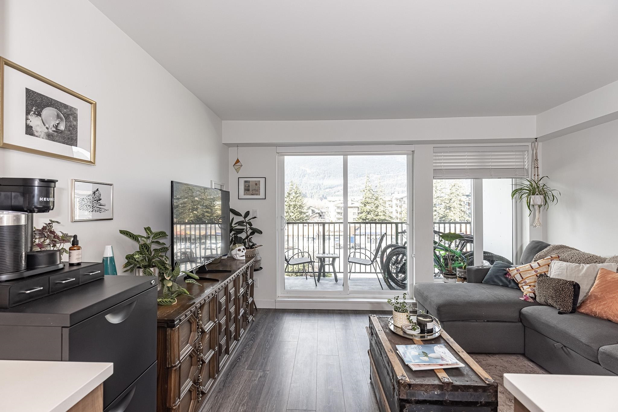 1365 Pemberton Avenue #307, Squamish, BC V8B 1B7