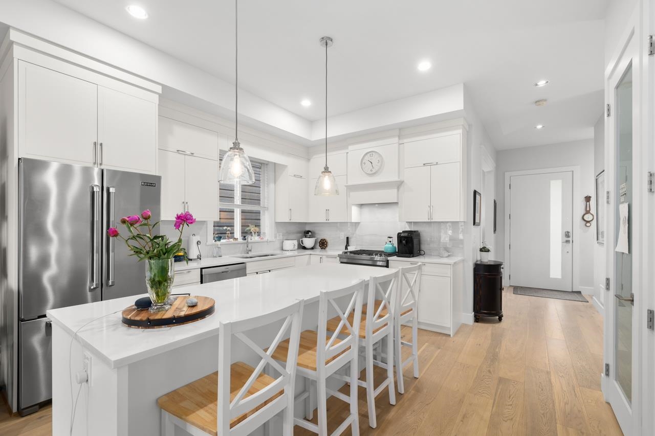 164a Street, Surrey, BC V3Z 0V5