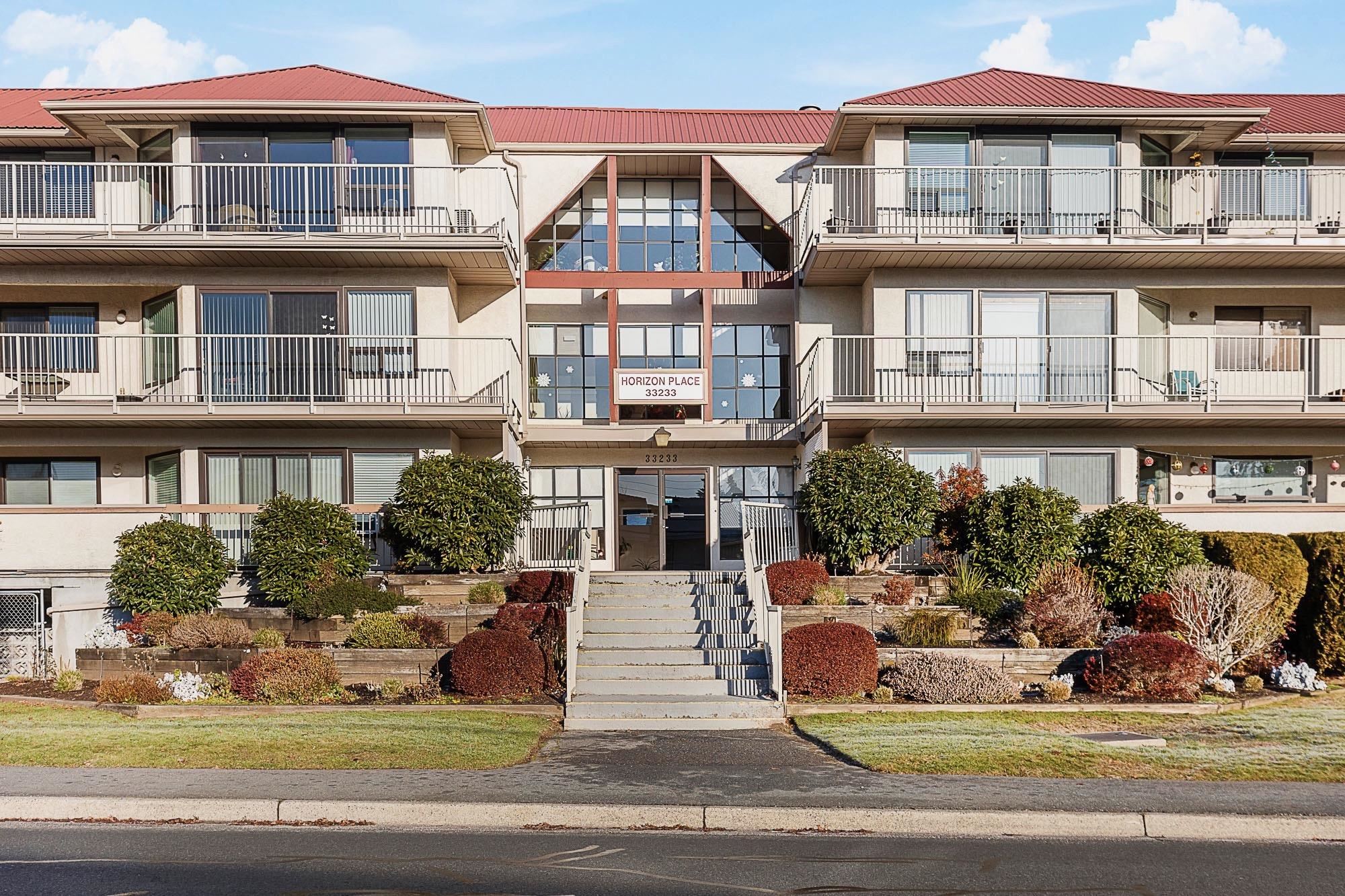 33233 Bourquin Crescent East #202, Abbotsford, BC V2S 1Y2