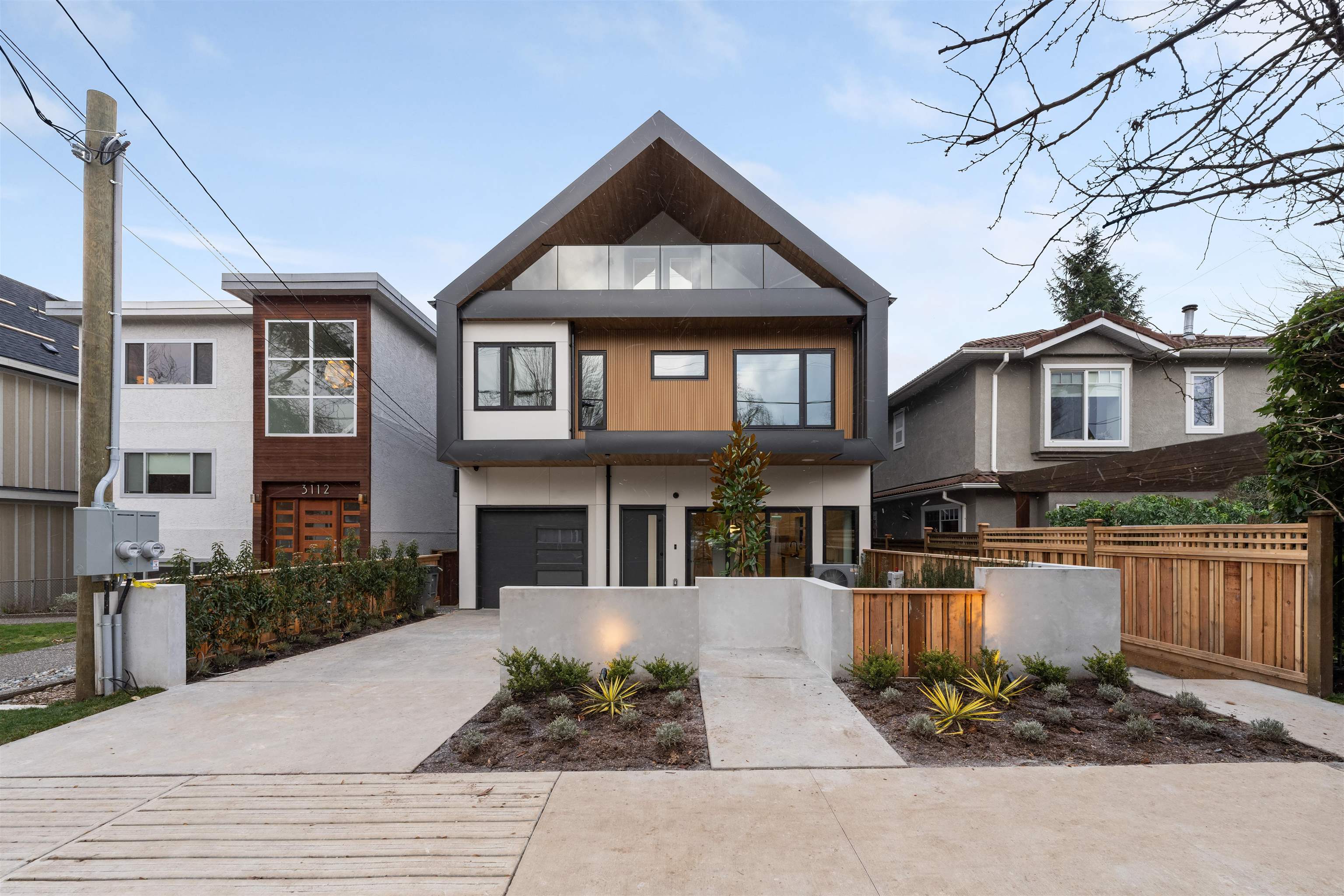 3118 Windsor Street #1, Vancouver, BC V5T 4B1