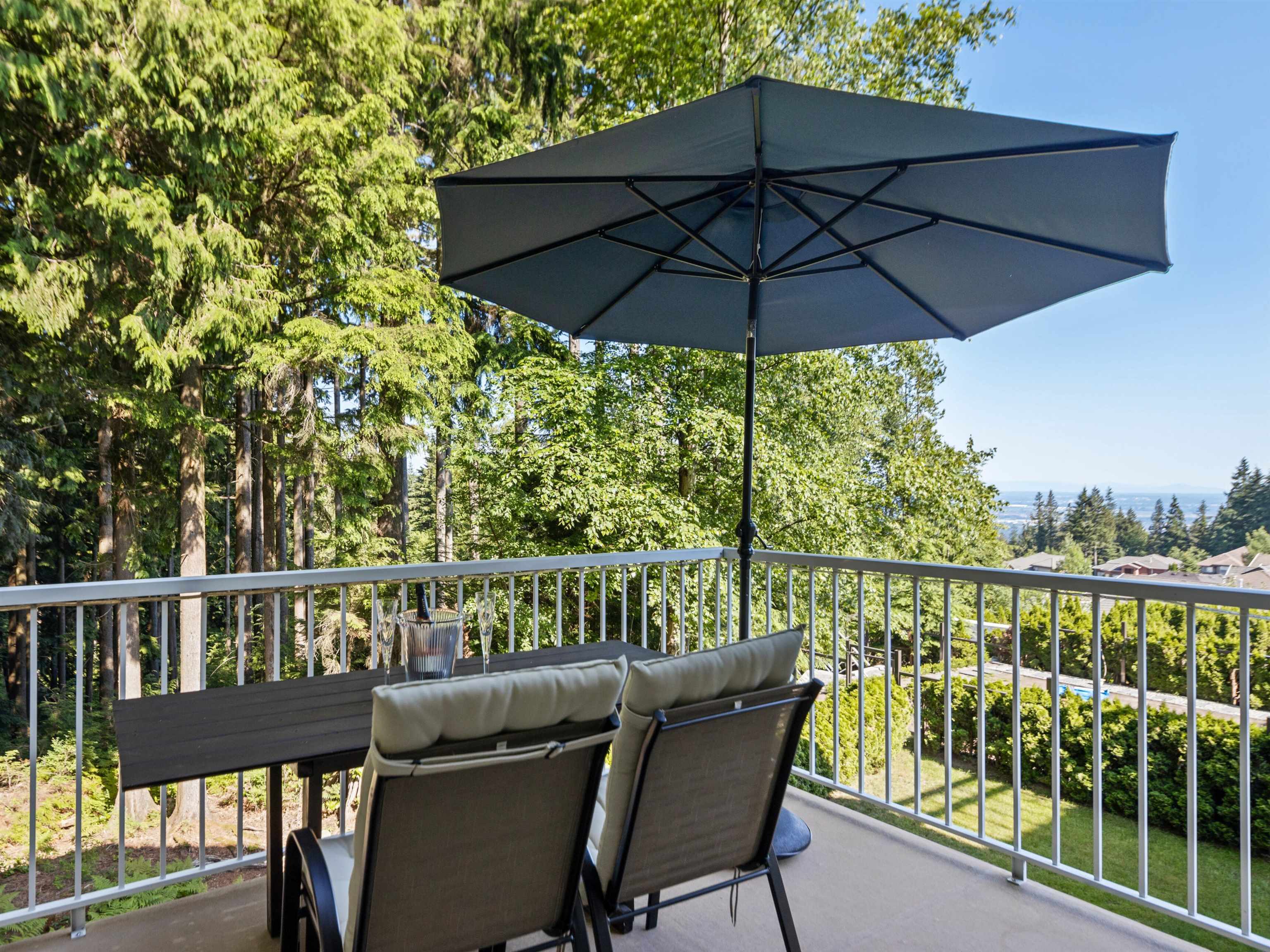 2205 Parkway Boulevard, Coquitlam, BC V3E 3P8