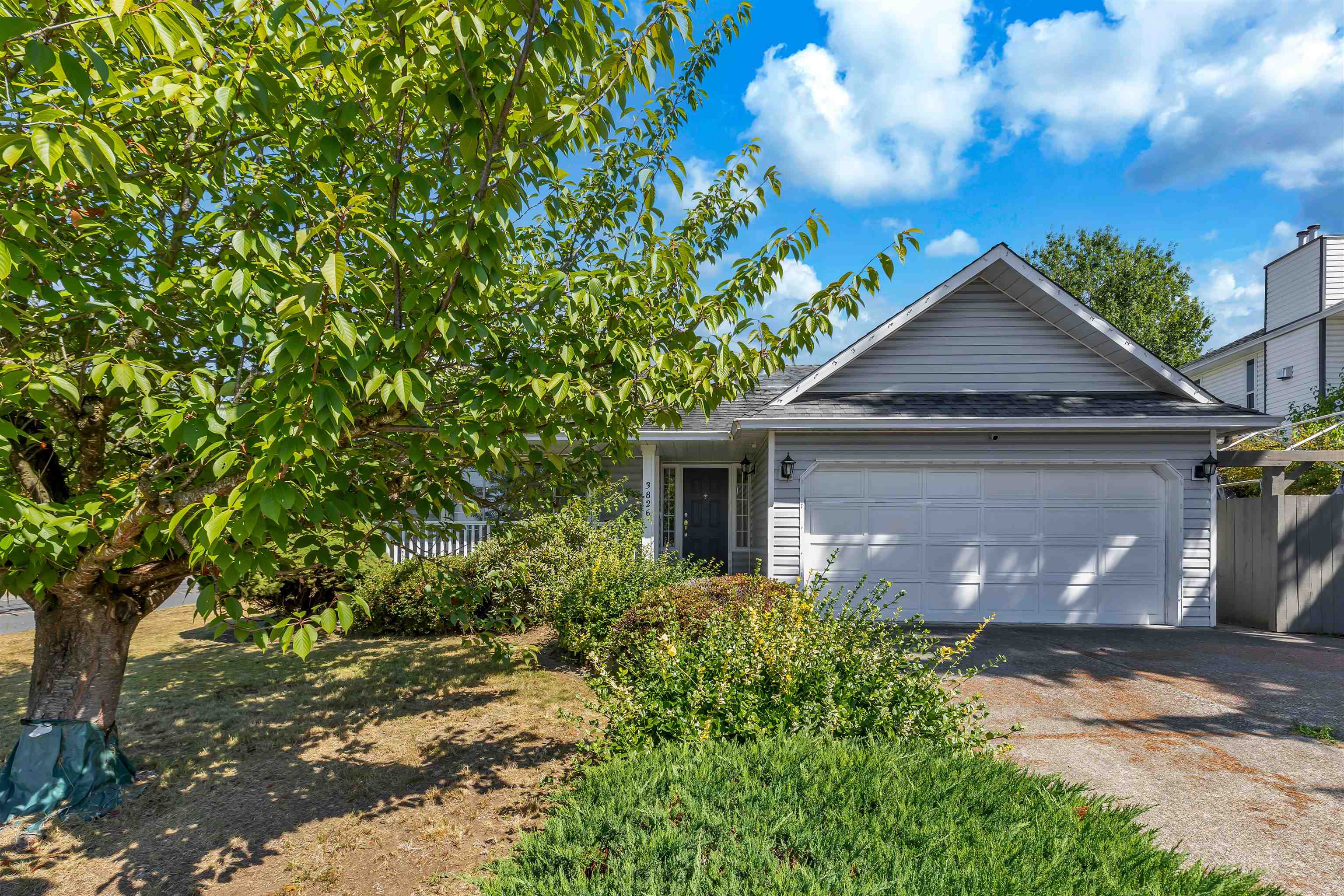 3826 Old Clayburn Road, Abbotsford, BC V3G 1H8