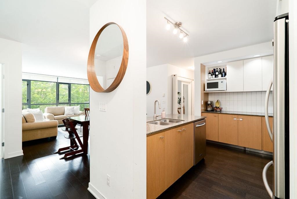 750 West 12th Avenue #403, Vancouver, BC V5Z 0A3