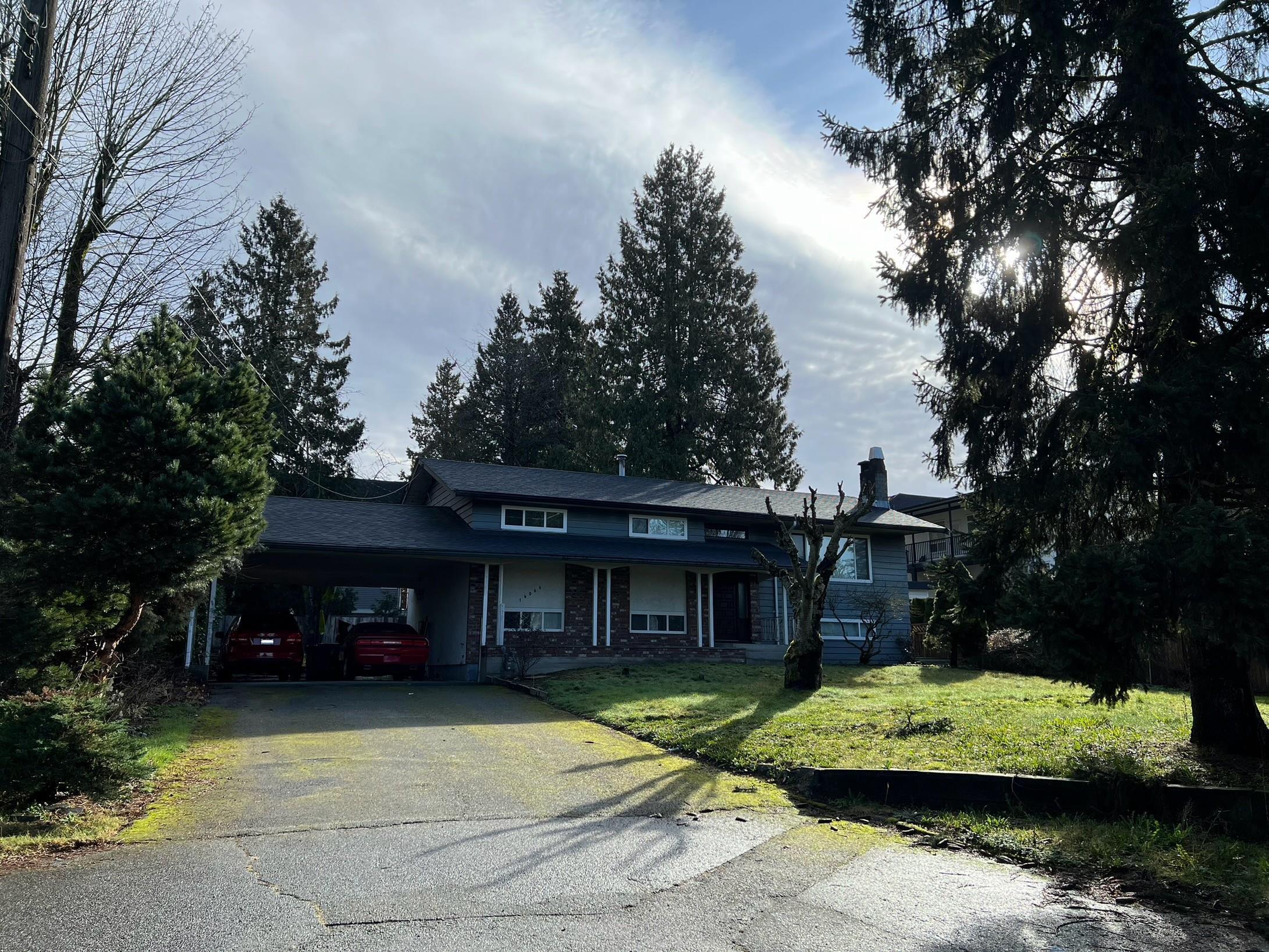 102b Avenue, Surrey, BC V3T 1R3