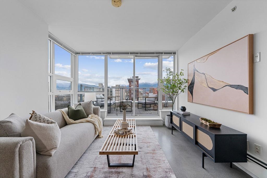 231 East Pender Street #807, Vancouver, BC V6A 0G3