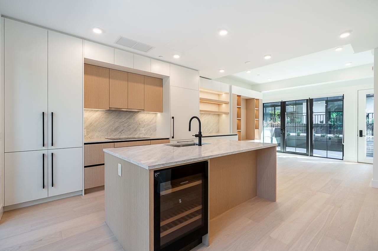 551 West 28th Avenue #107, Vancouver, BC V5Z 2H2