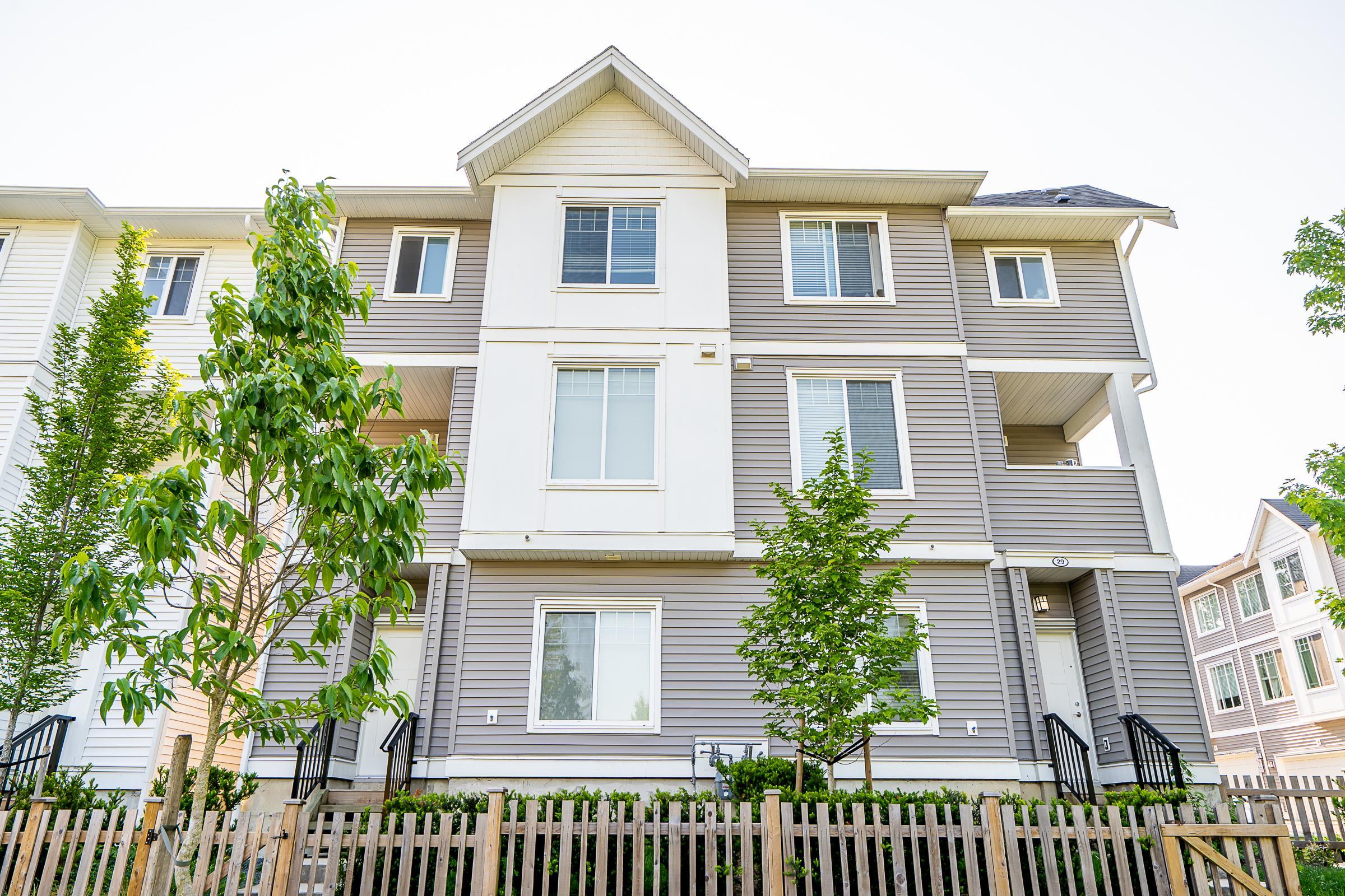 8033 166b Street #28, Surrey, BC V4N 0G7