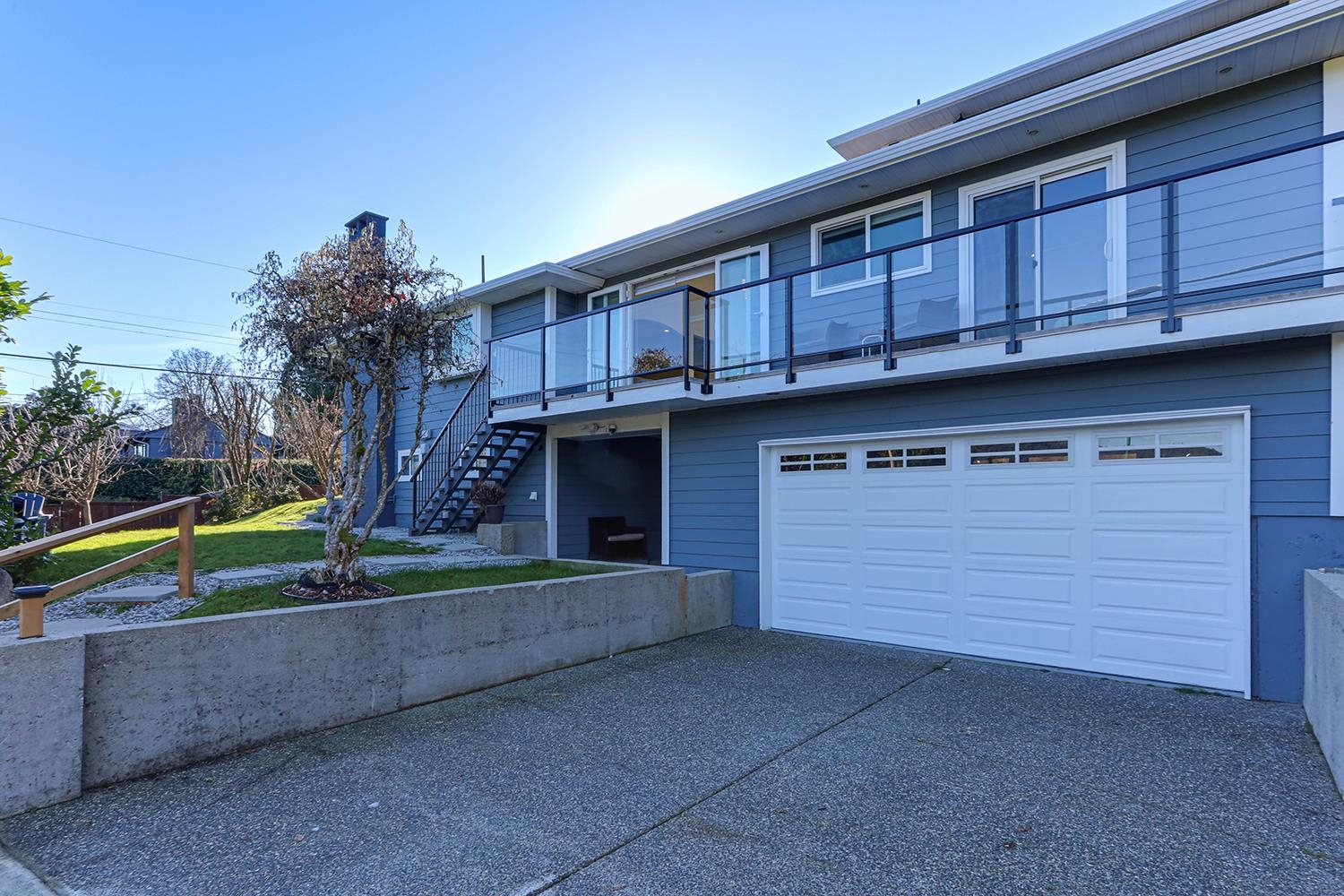 4254 Caddy Road, North Vancouver, BC V7G 1B7