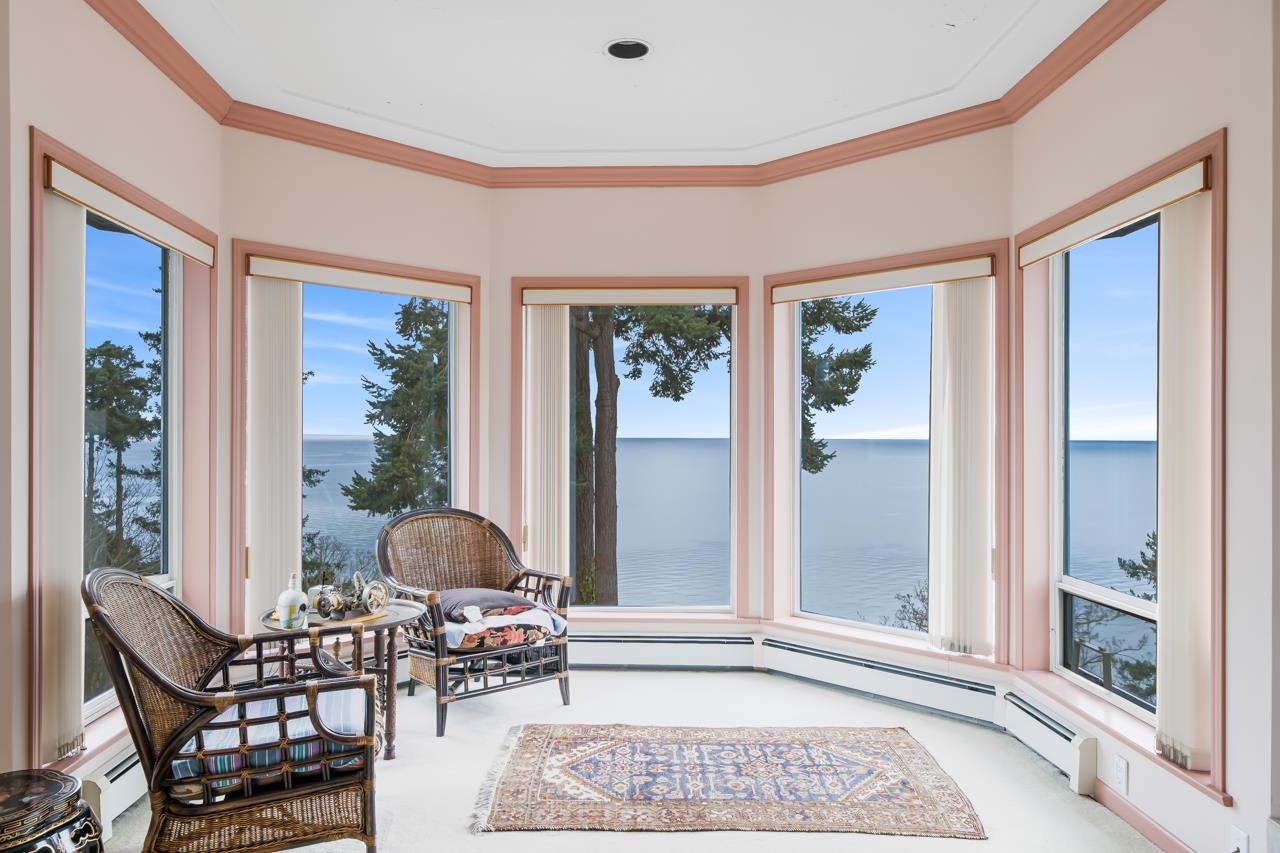 58 Tsawwassen Beach Road, Delta, BC V4M 4C6