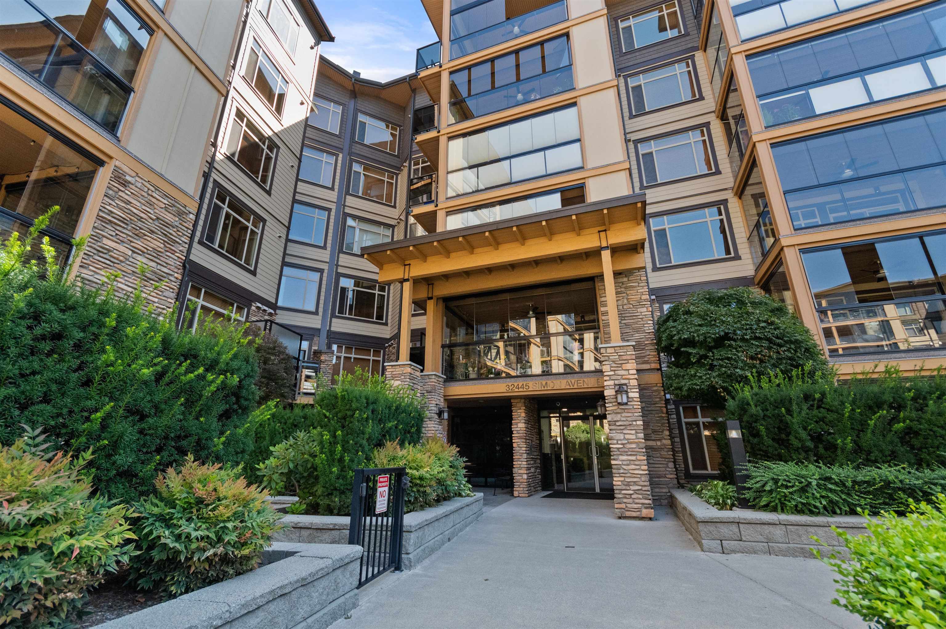 32445 Simon Avenue #205, Abbotsford, BC V2T 0G7