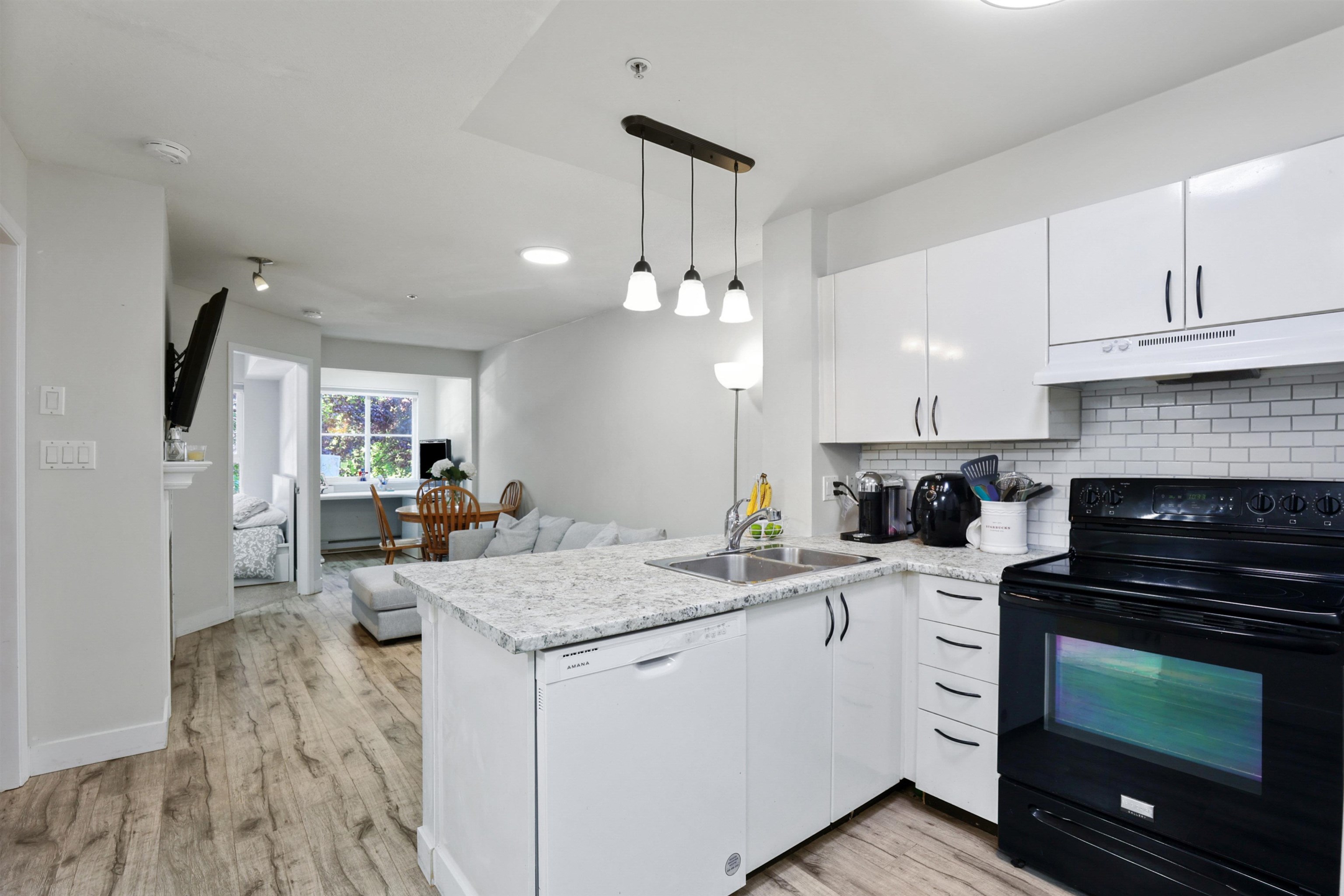 3278 Heather Street #203, Vancouver, BC V5Z 4R9