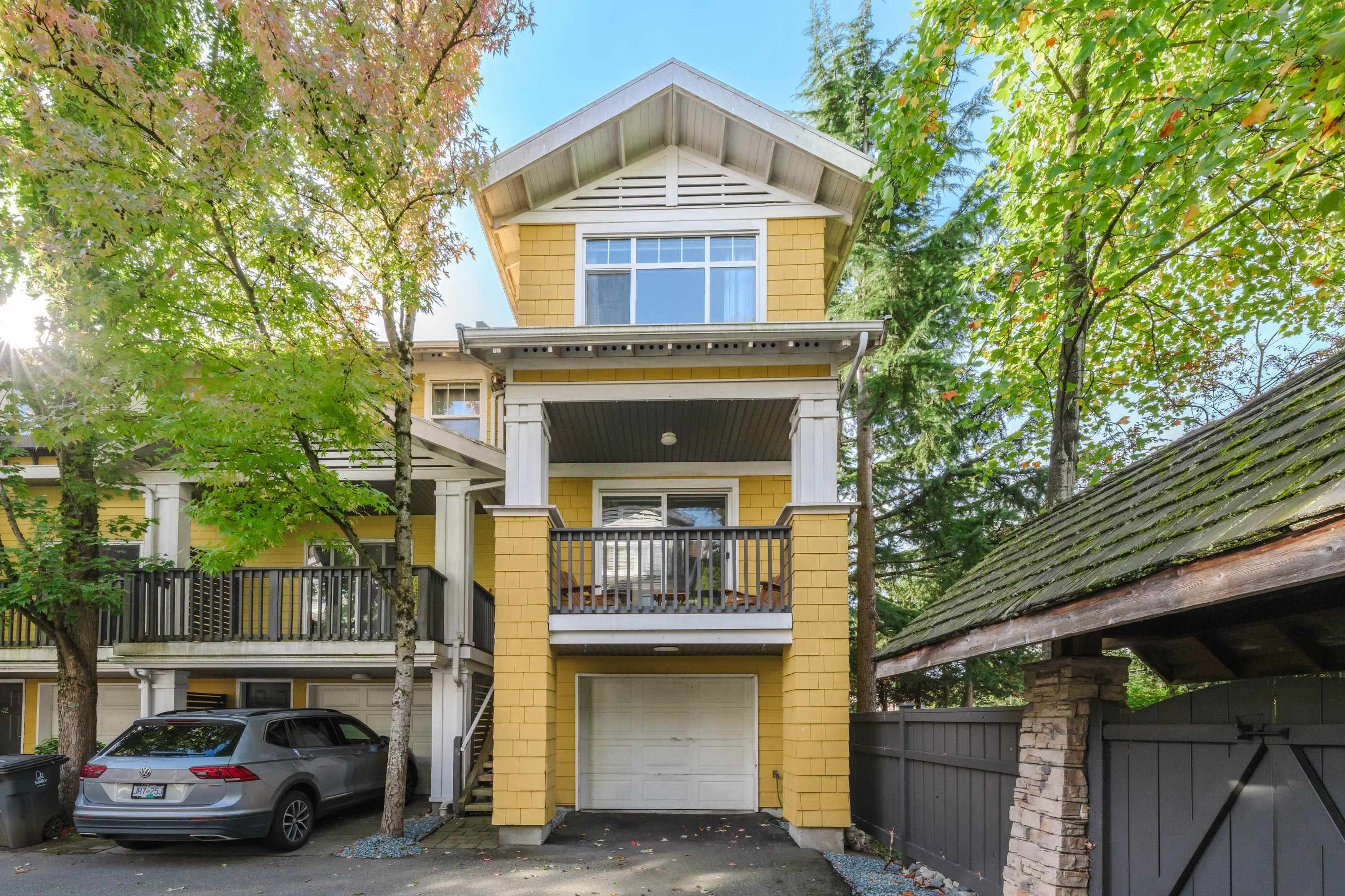 15233 34 Avenue #44, Surrey, BC V3Z 2T7