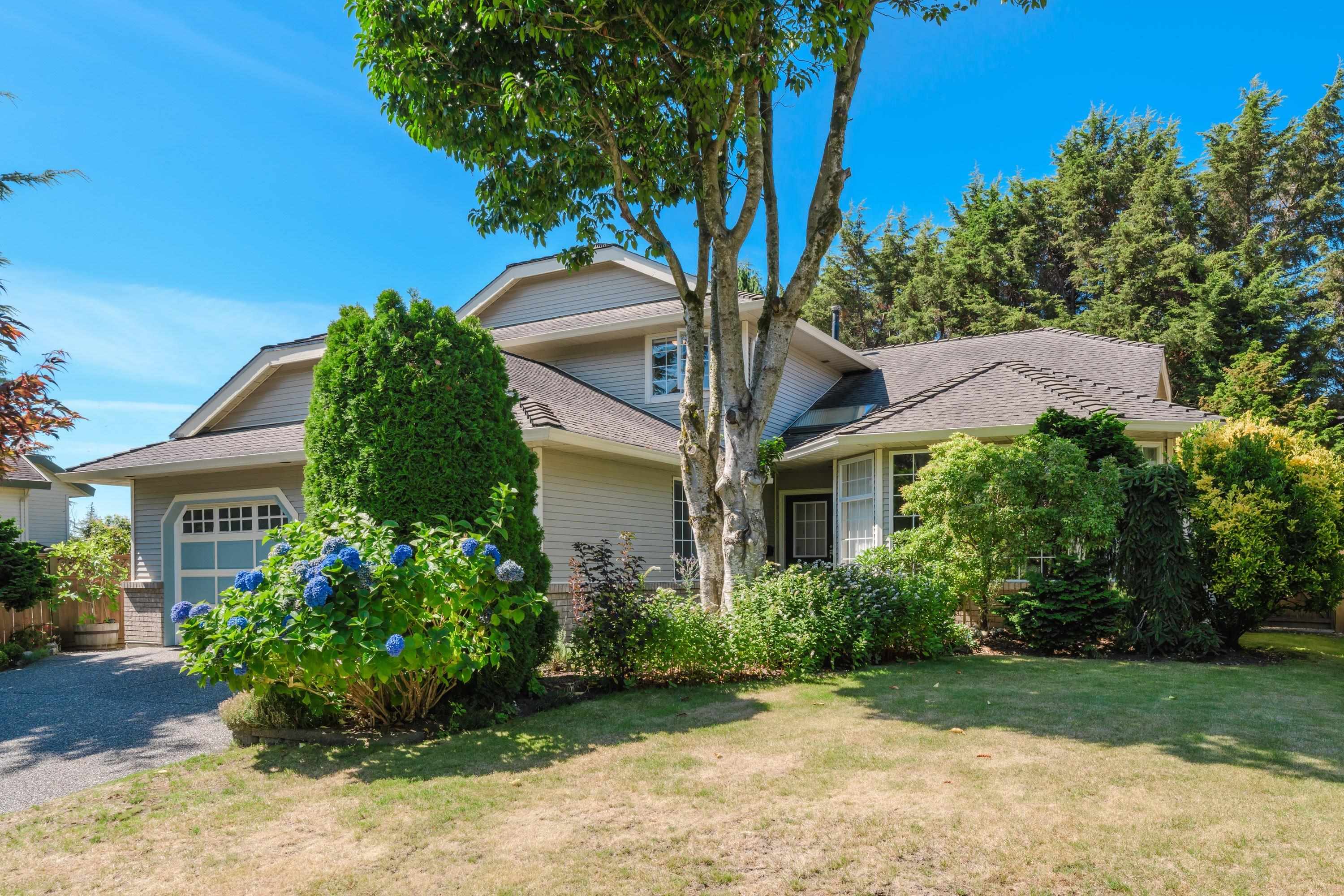 161b Street, Surrey, BC V4A 9M8
