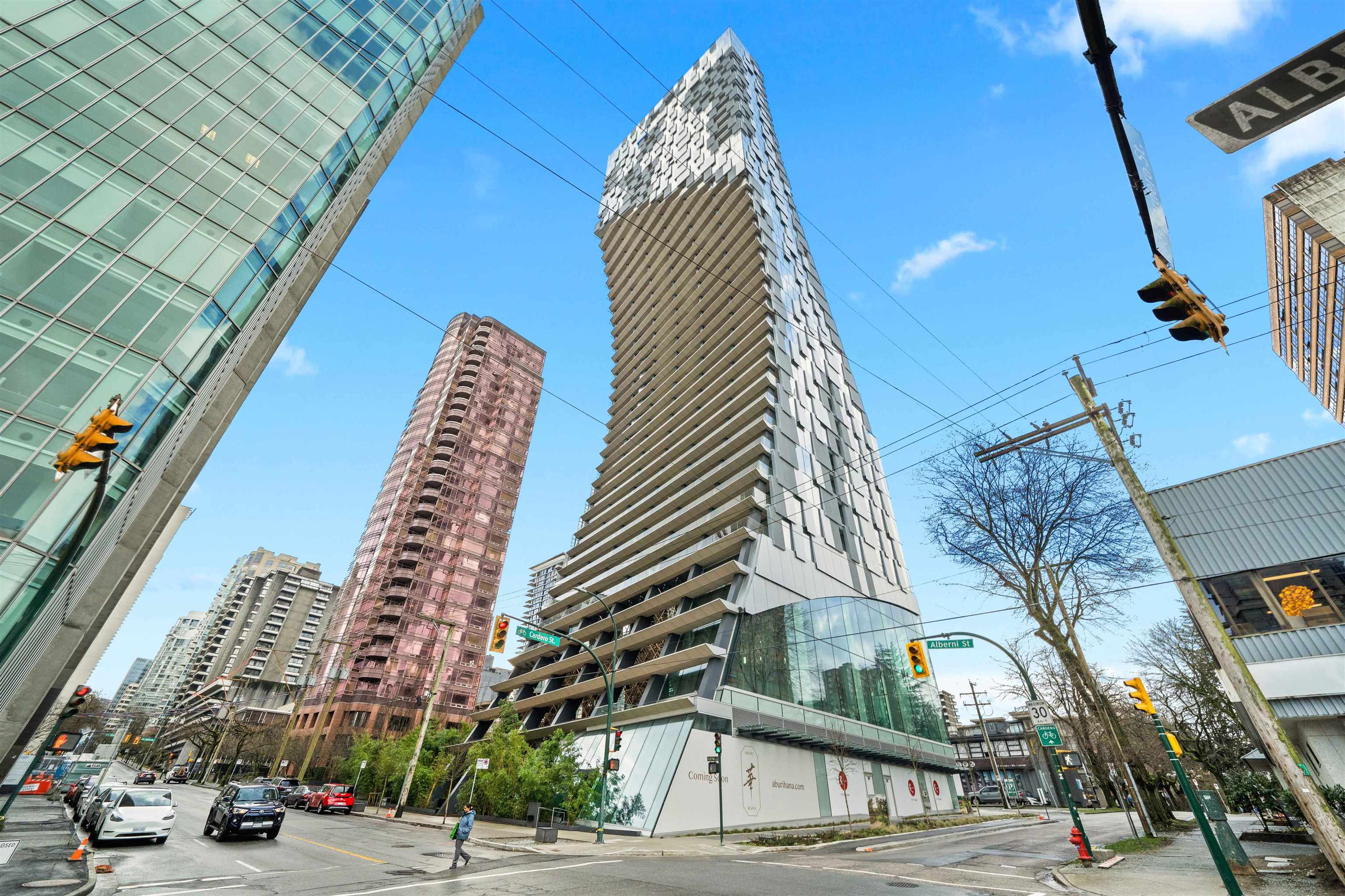 1568 Alberni St #601, Vancouver, BC V6G 0E3
