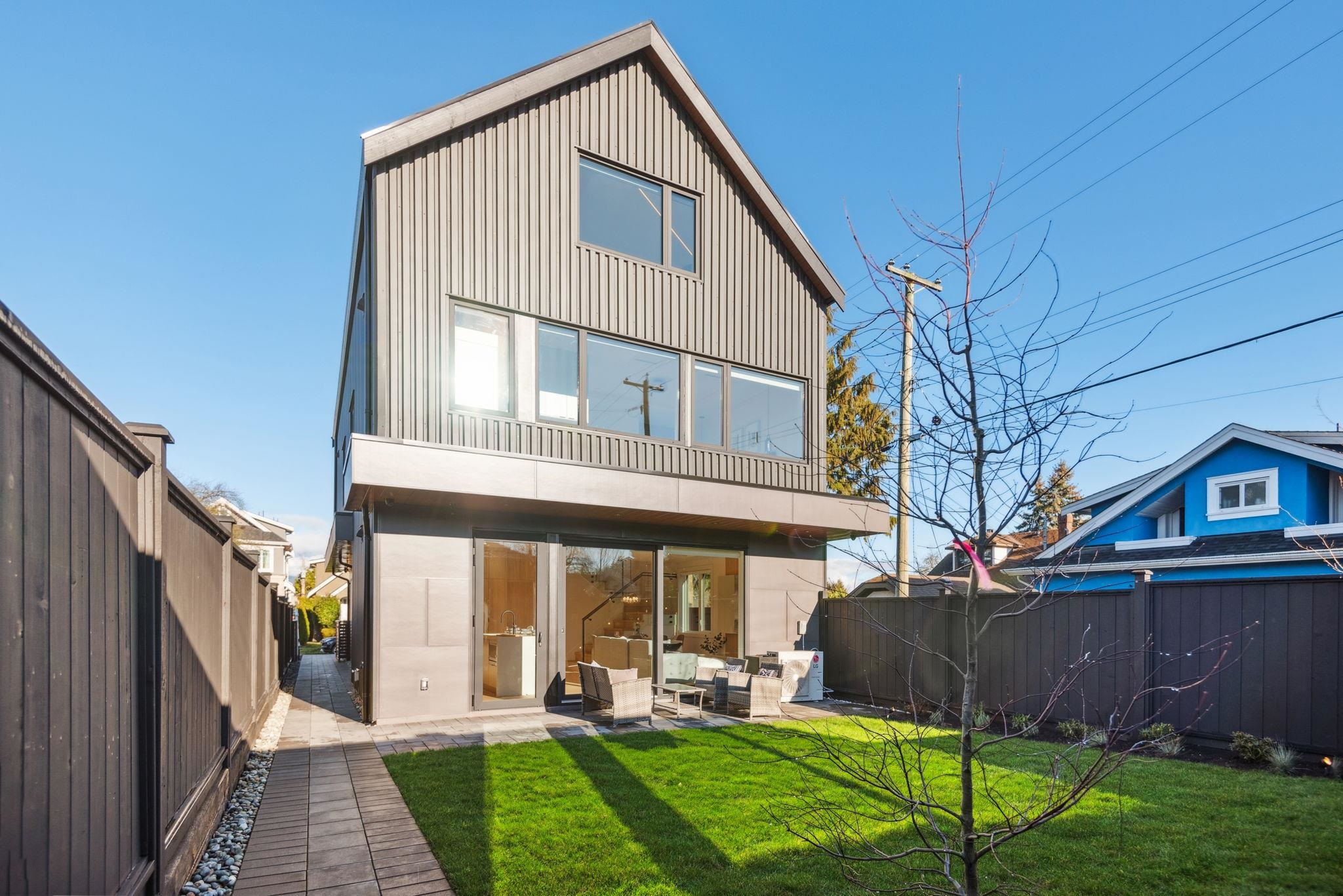 3620 West 20th Avenue #2, Vancouver, BC V6S 1E8