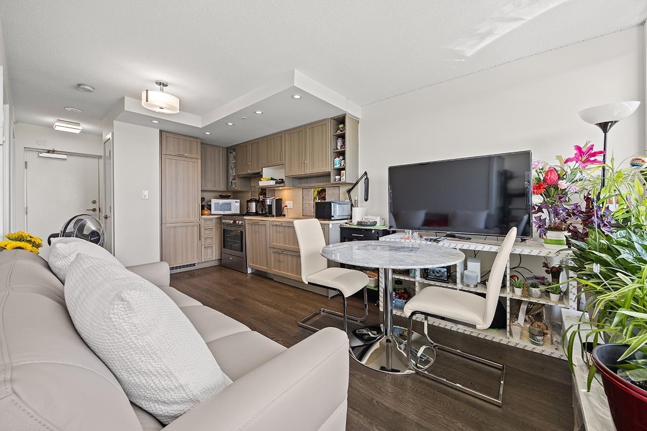 5665 Boundary Road #2606, Vancouver, BC V5R 0E4