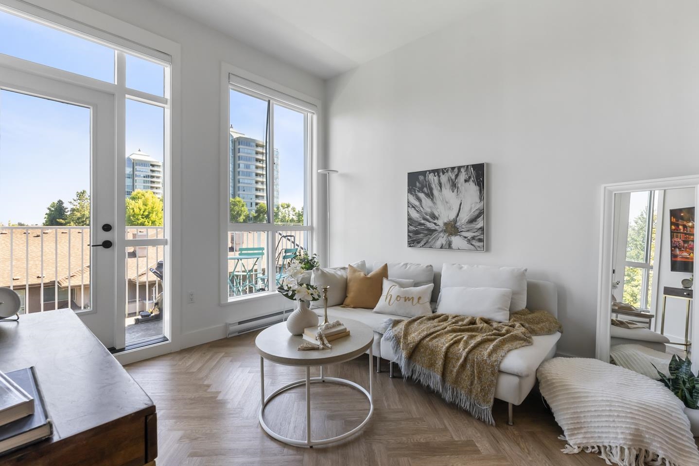 14968 101a Avenue #424, Surrey, BC V3R 0E8