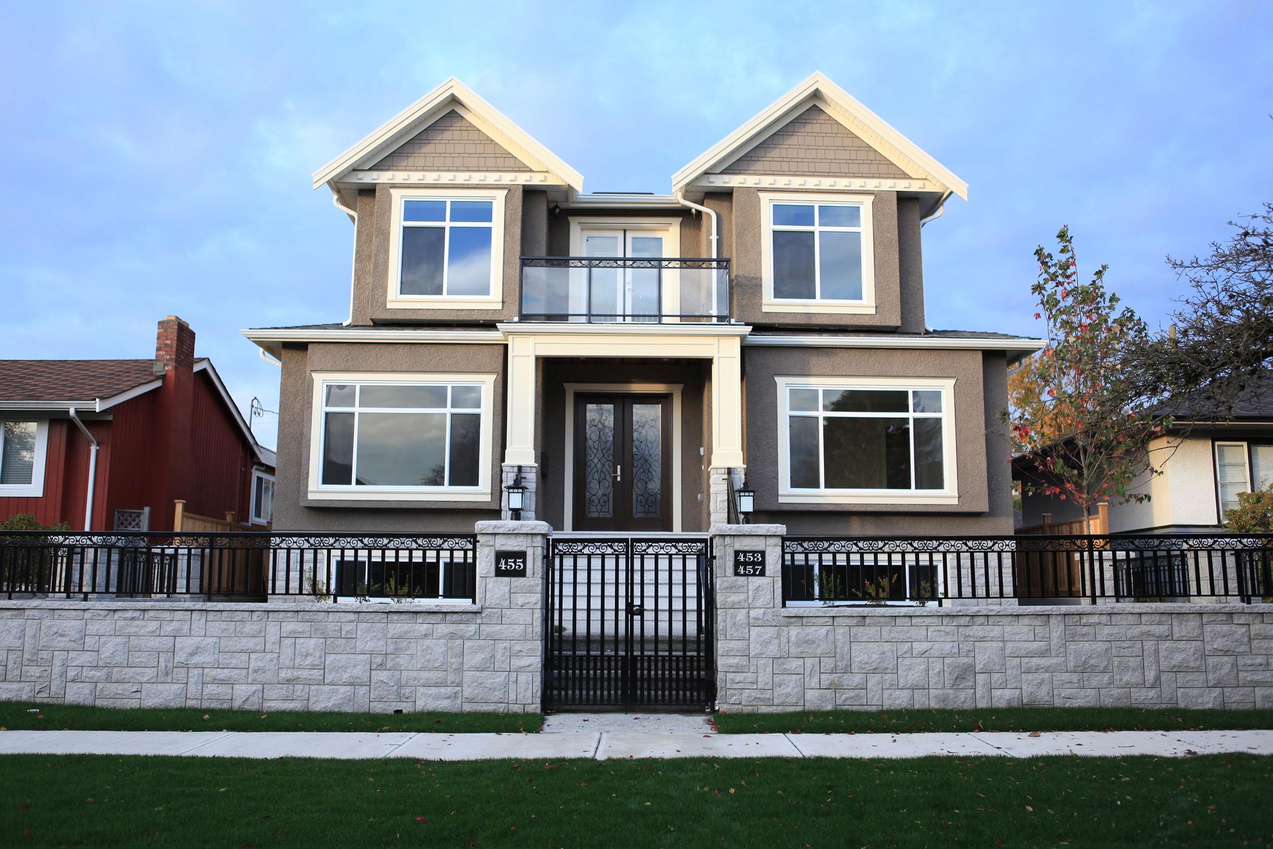 455 West 38th Avenue, Vancouver, BC V5Y 2N7