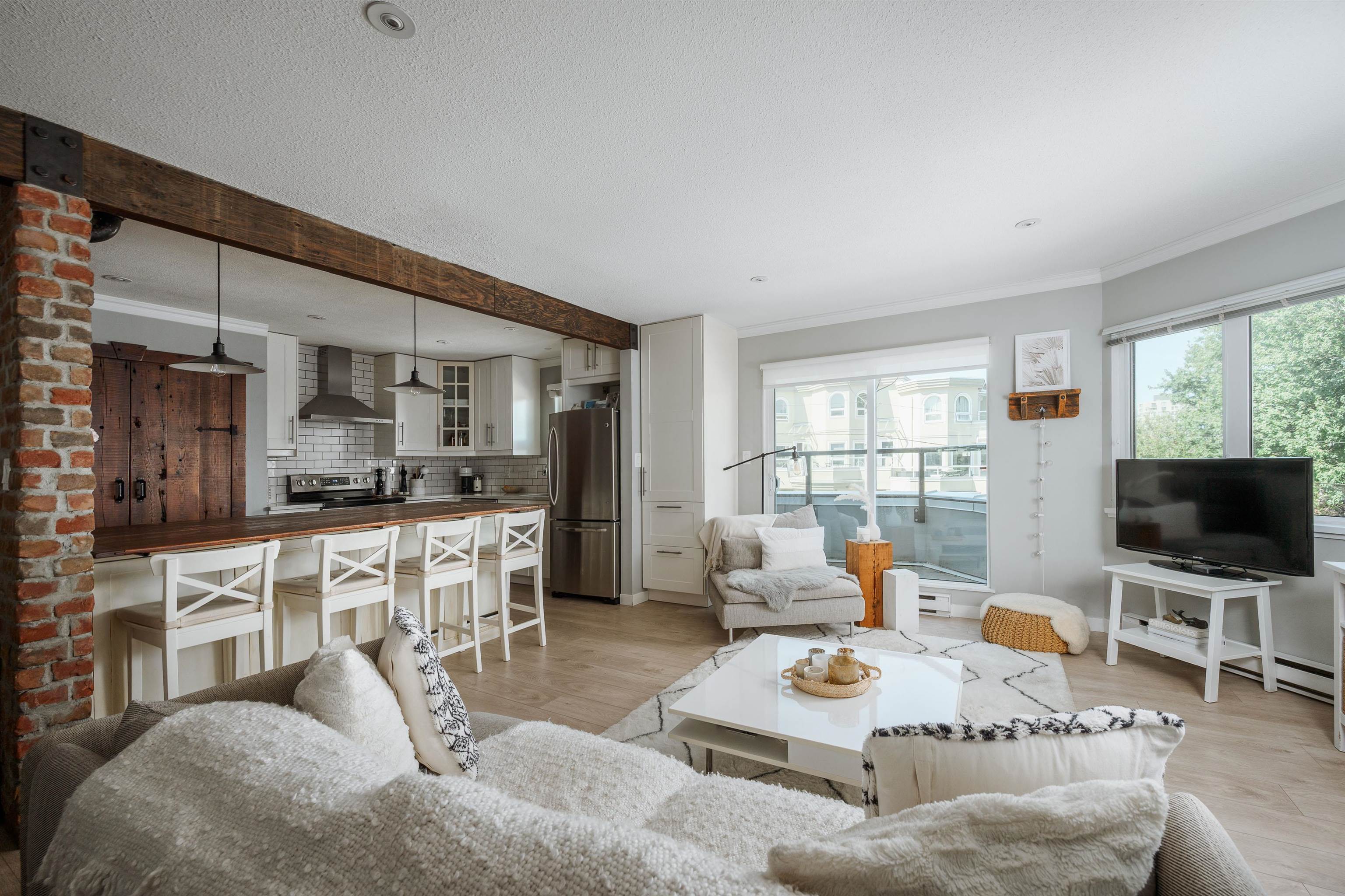 1182 West 7th Avenue #21, Vancouver, BC V6H 1B4