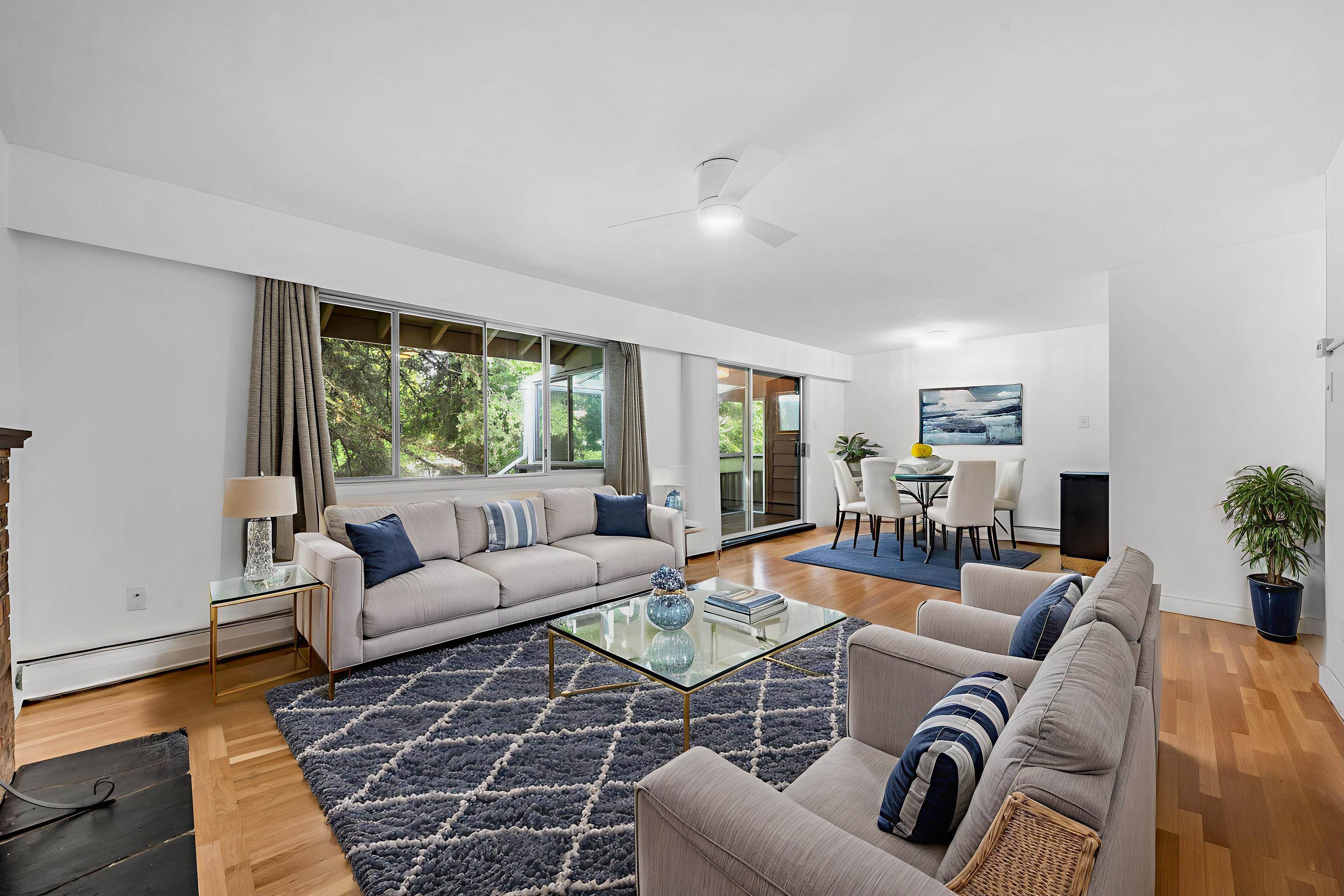 555 28th Street West #704, North Vancouver, BC V7N 2J7