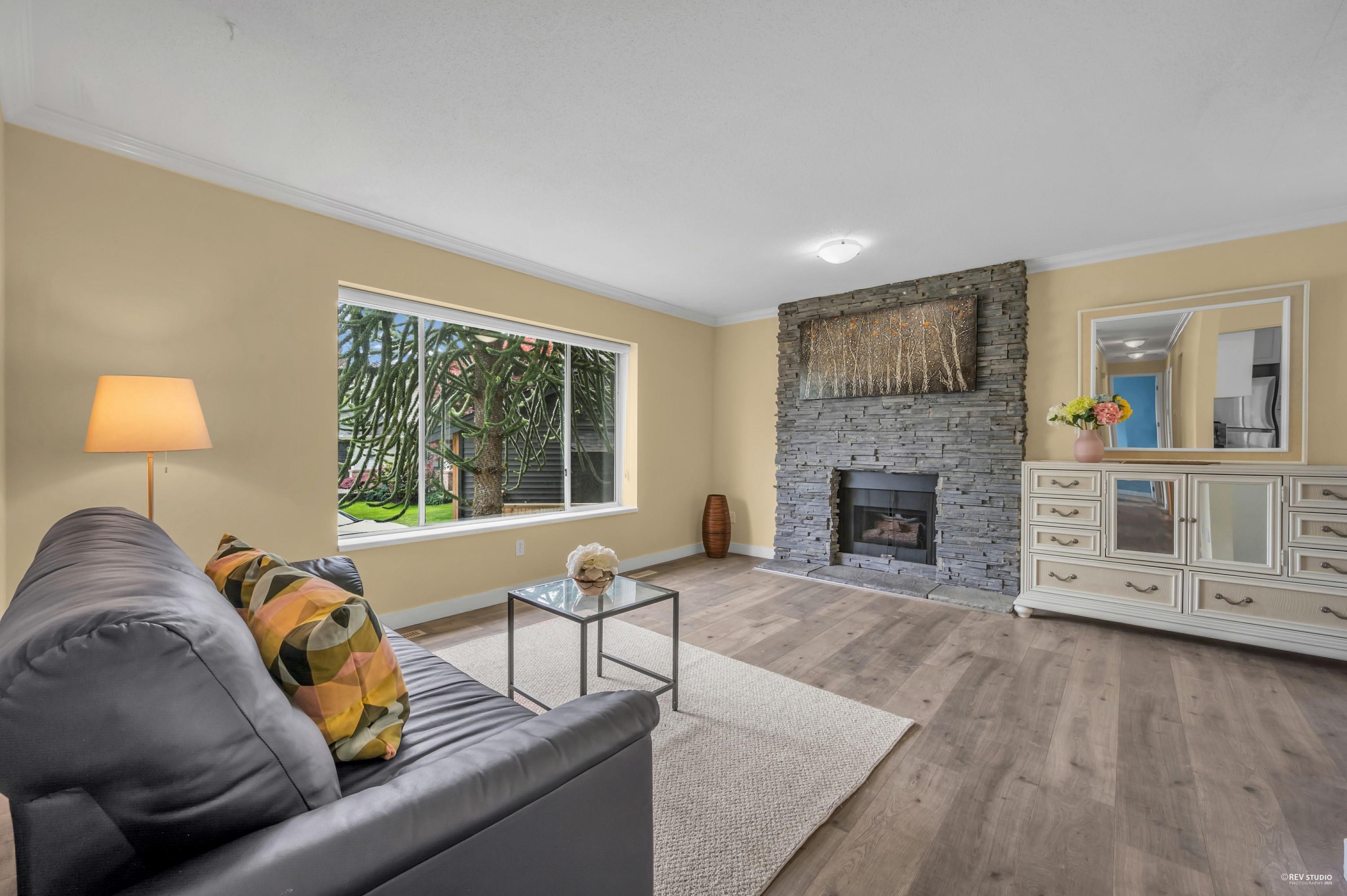 158a Street, Surrey, BC V4N 2P8