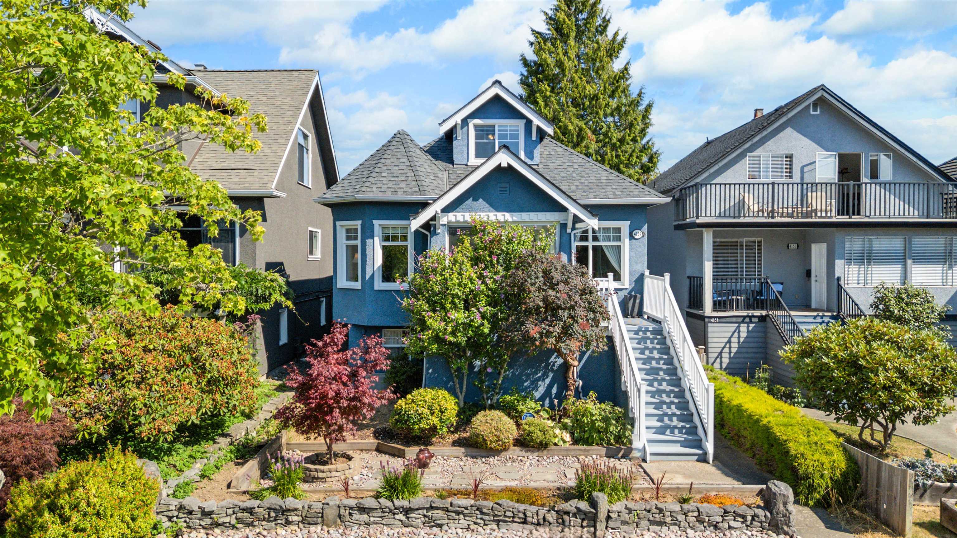 4139 Pandora Street, Burnaby, BC V5C 2B2