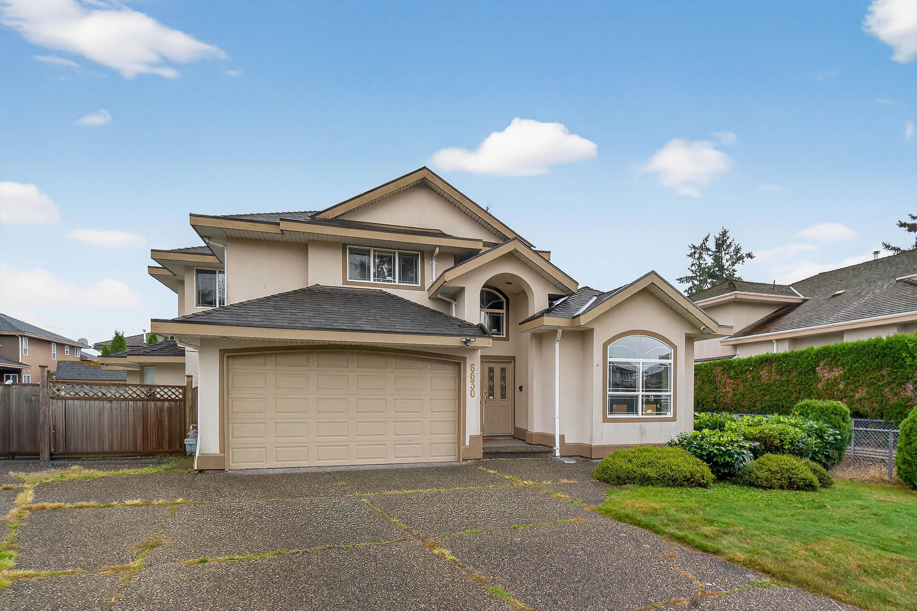 123 Street, Surrey, BC V3W 0W1