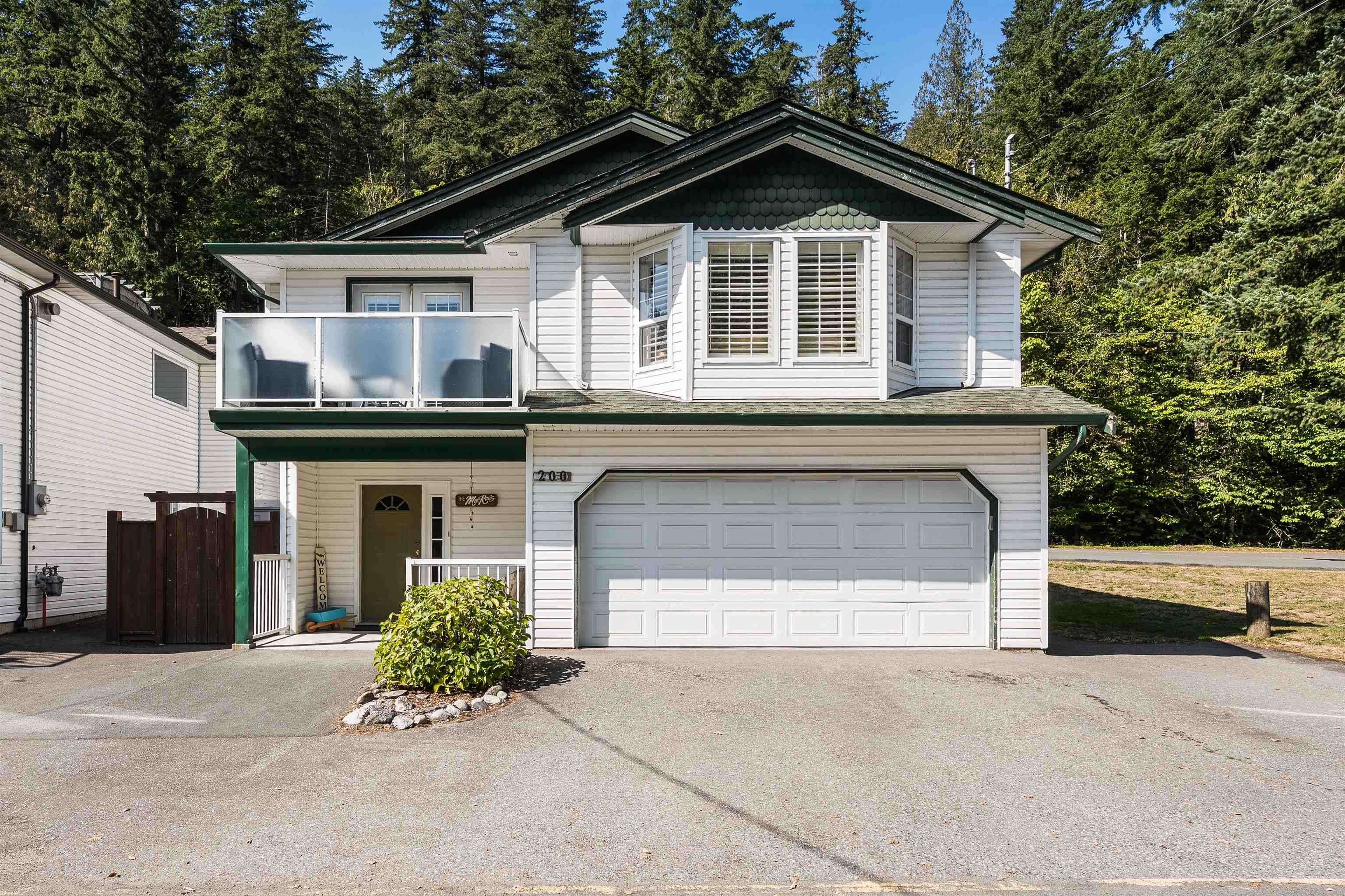 200 Lakeshore Dr, Cultus Lake, BC V2R 5A1
