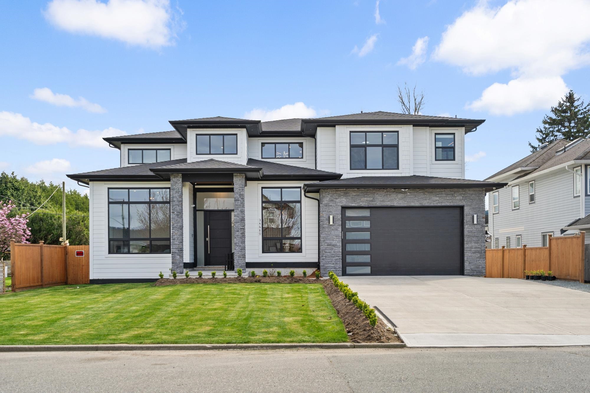 2nd Avenue, Abbotsford, BC V2S 8C2