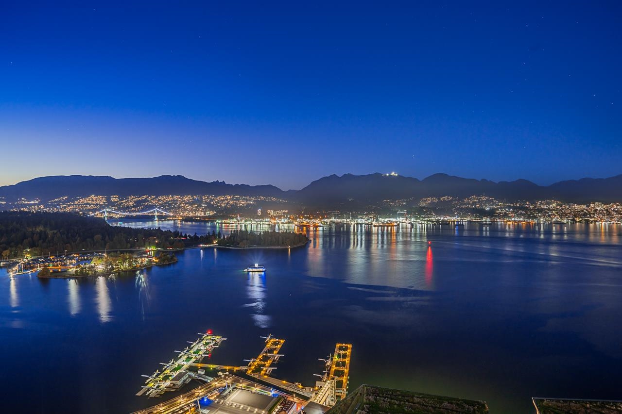 1011 West Cordova Street #4602, Vancouver, BC V6C 0B2