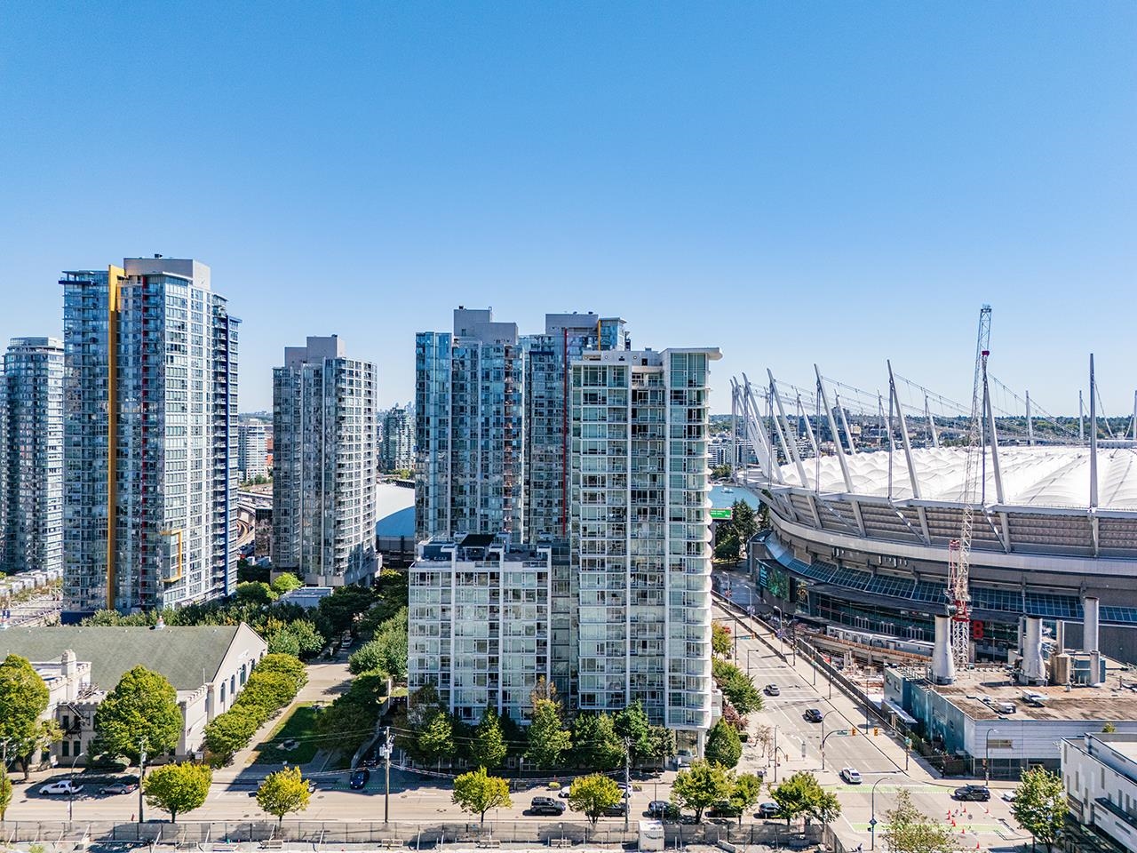 161 West Georgia Street #607, Vancouver, BC V6B 0K9