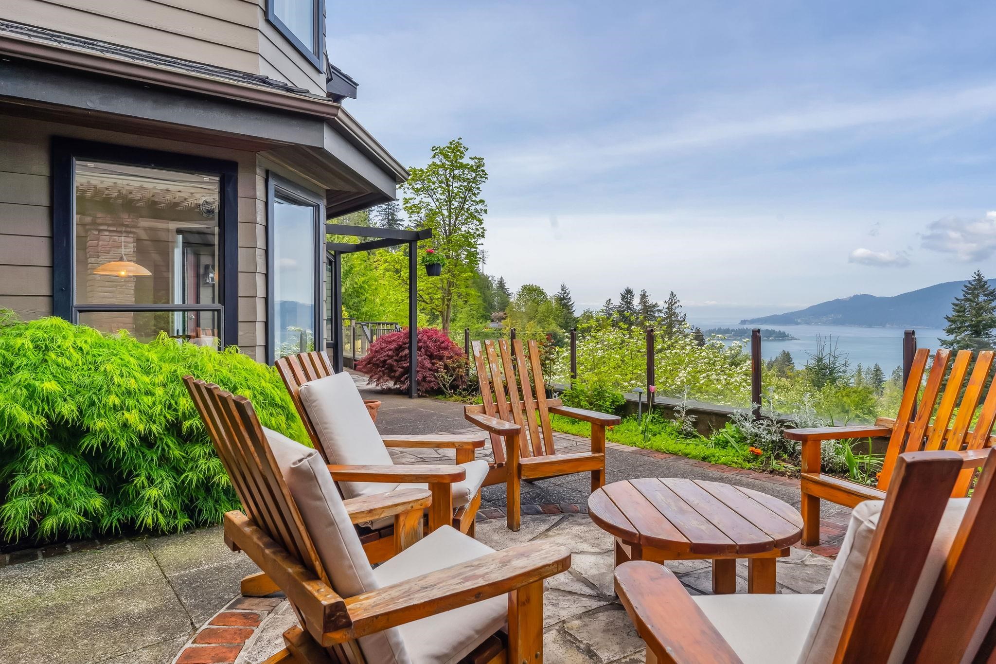 5207 Aspen Drive, West Vancouver, BC V7W 2Z7