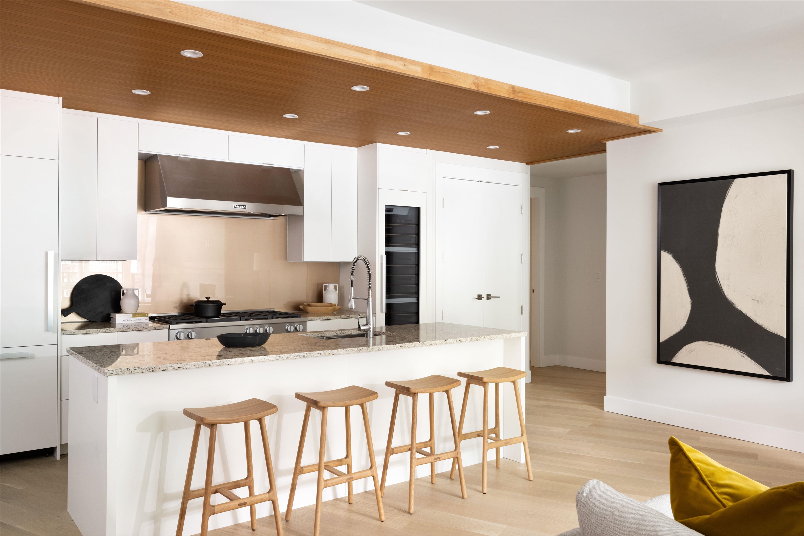 6707 Nelson Ave #208 #208, West Vancouver, BC V7W 0A4