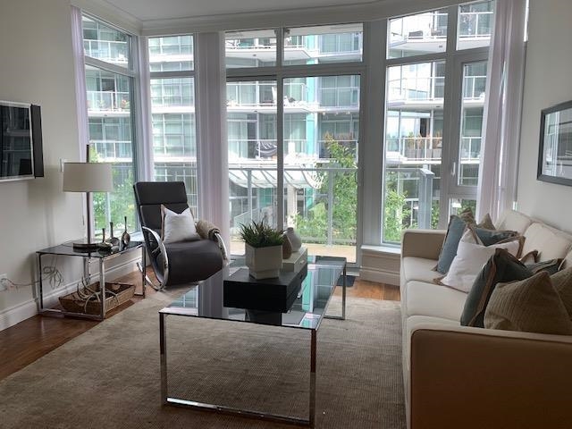 185 Victory Ship Way #203, North Vancouver, BC V7L 0G2