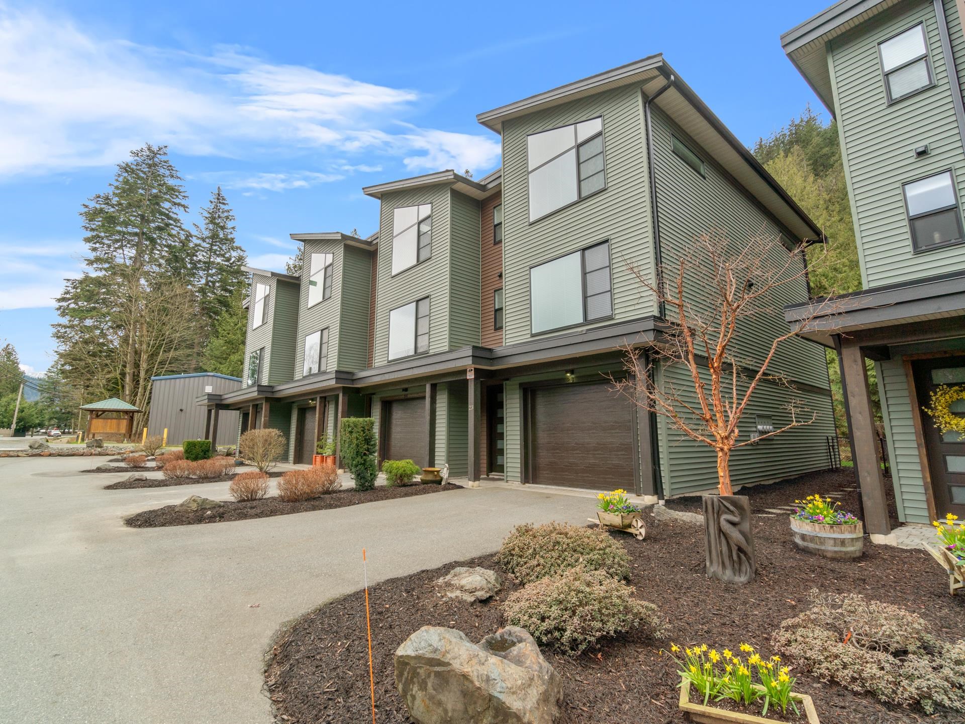 520 Hot Springs Road, Harrison Hot Springs, BC V0M 1K0