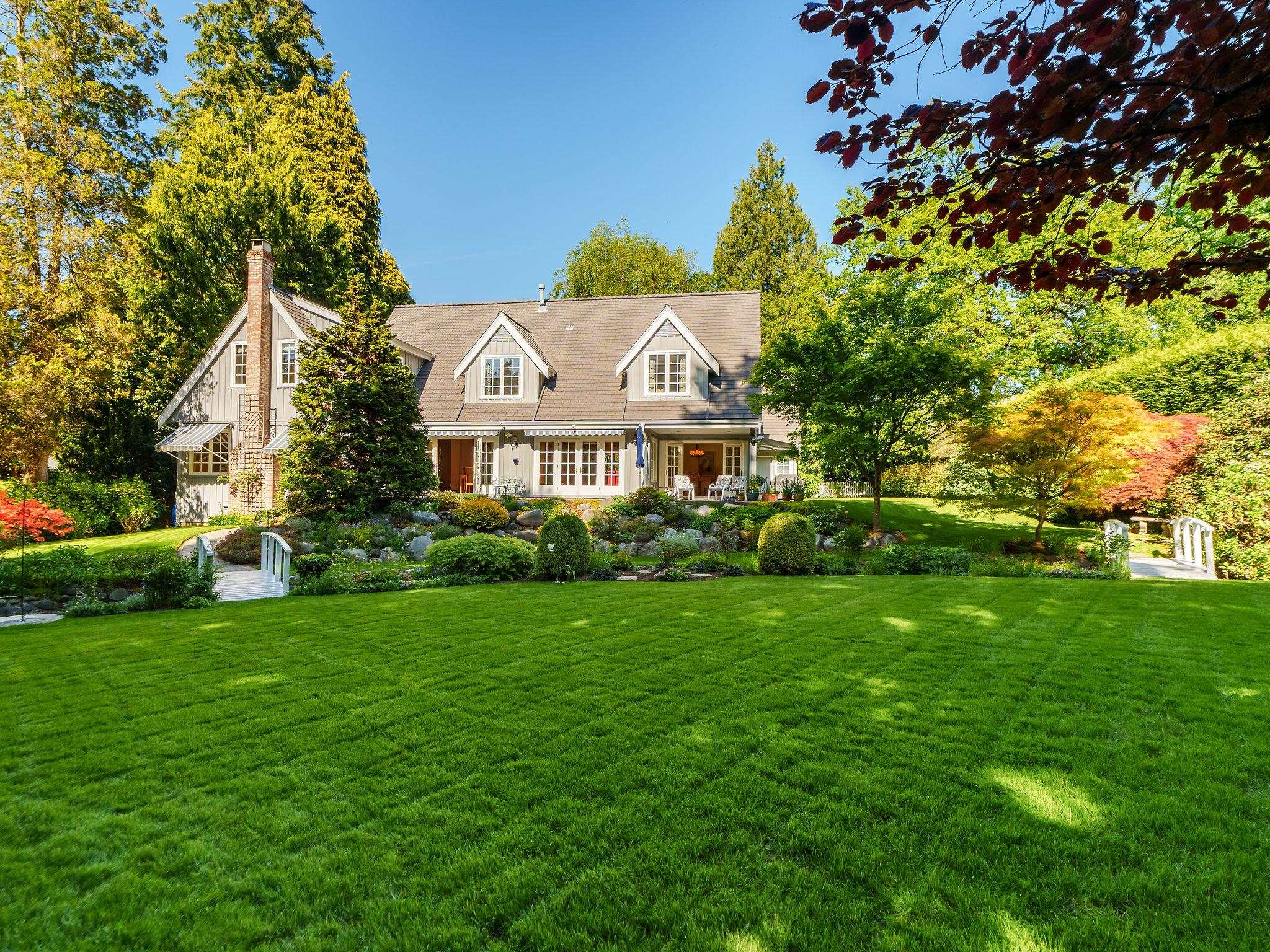6065 Buckingham Avenue, Burnaby, BC V5E 2A5