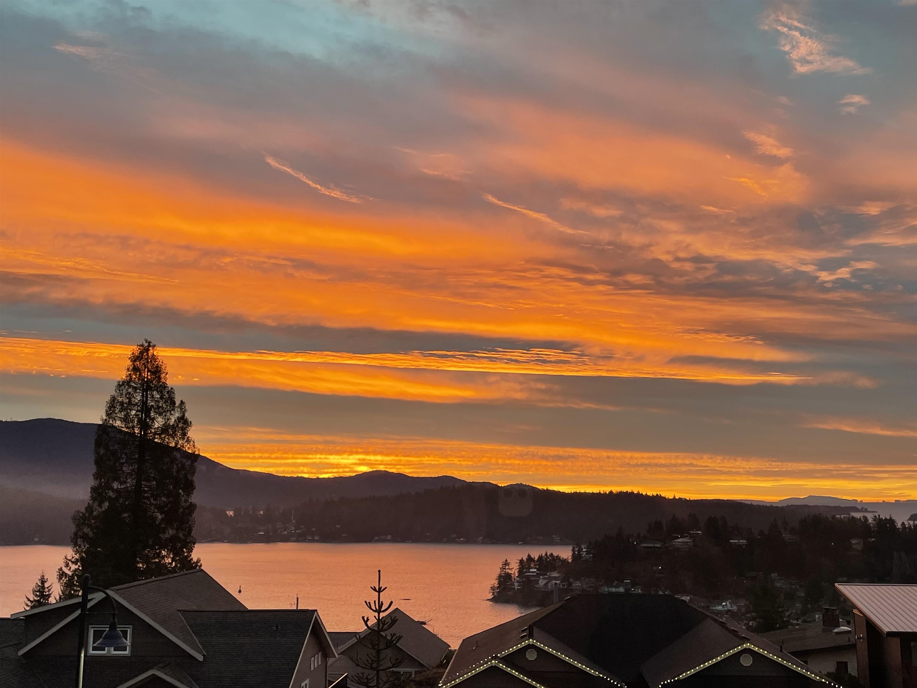 502 Spyglass Place, Gibsons, BC V0N 1V9