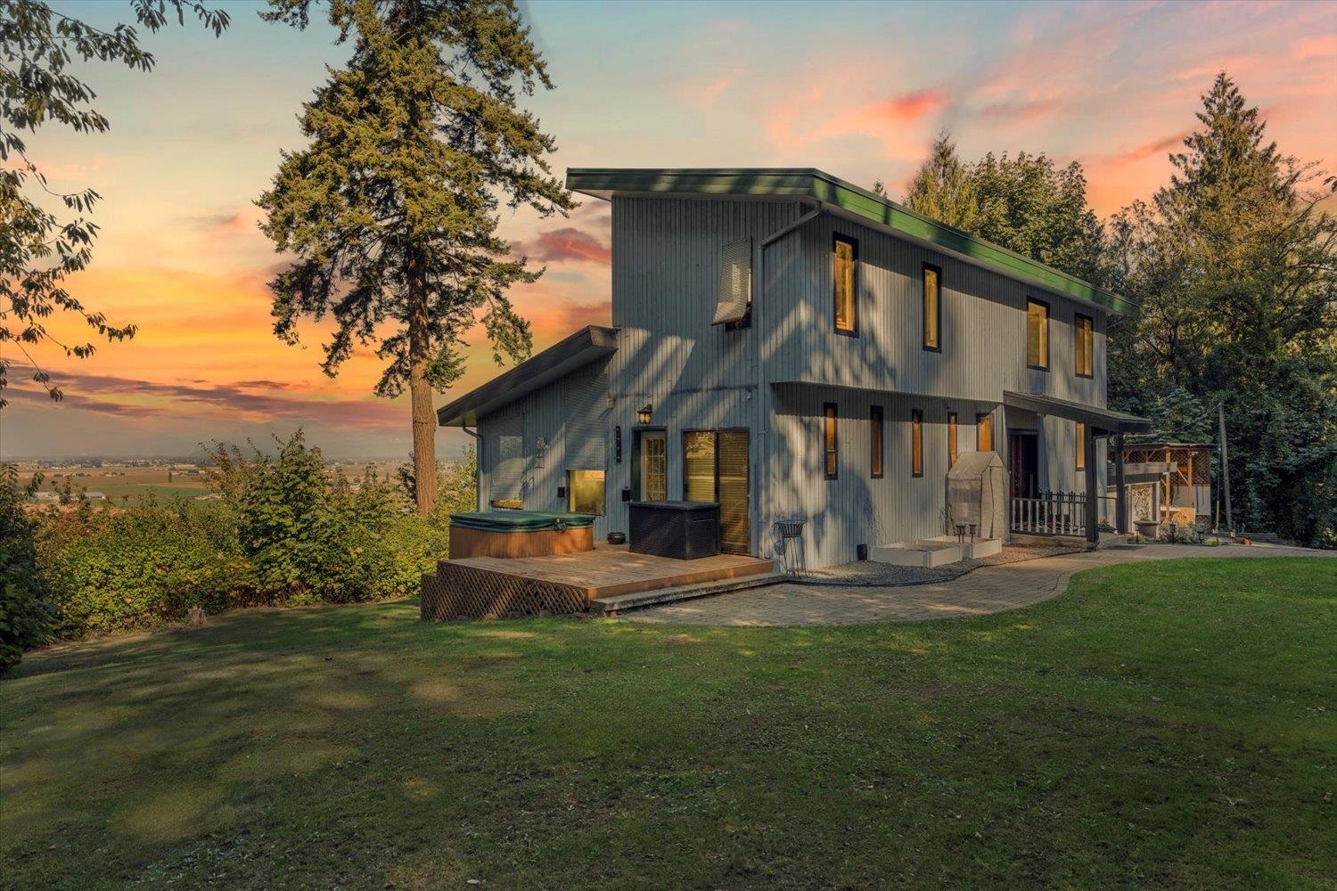 47750 Elk View Rd, Chilliwack, BC V2R 4S4