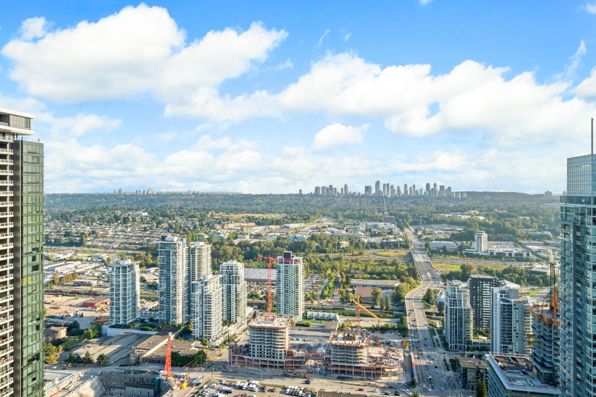 4510 Halifax Way #5606, Burnaby, BC V5C 0K4