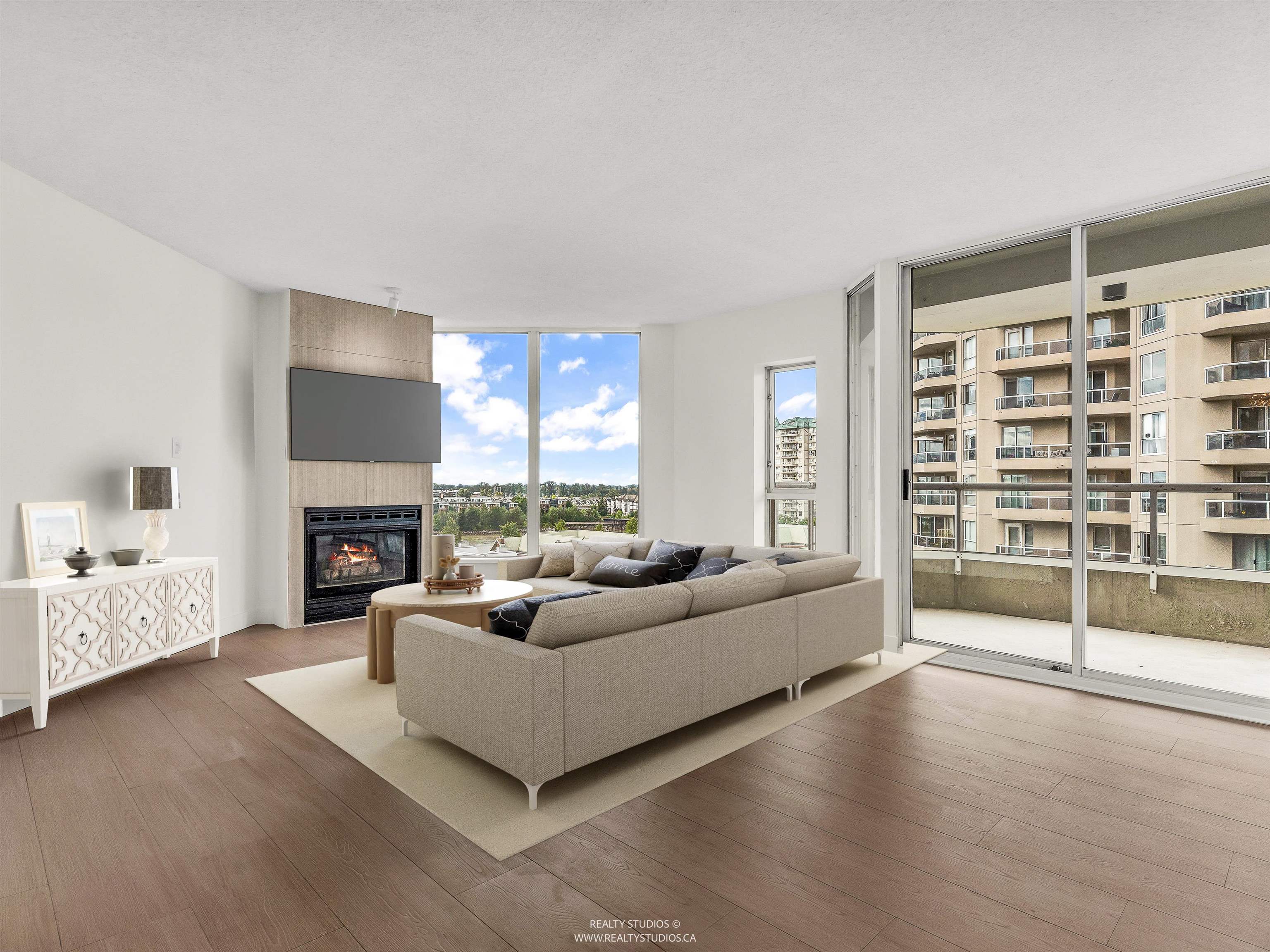 1135 Quayside Drive #1003, New Westminster, BC V3M 6J4