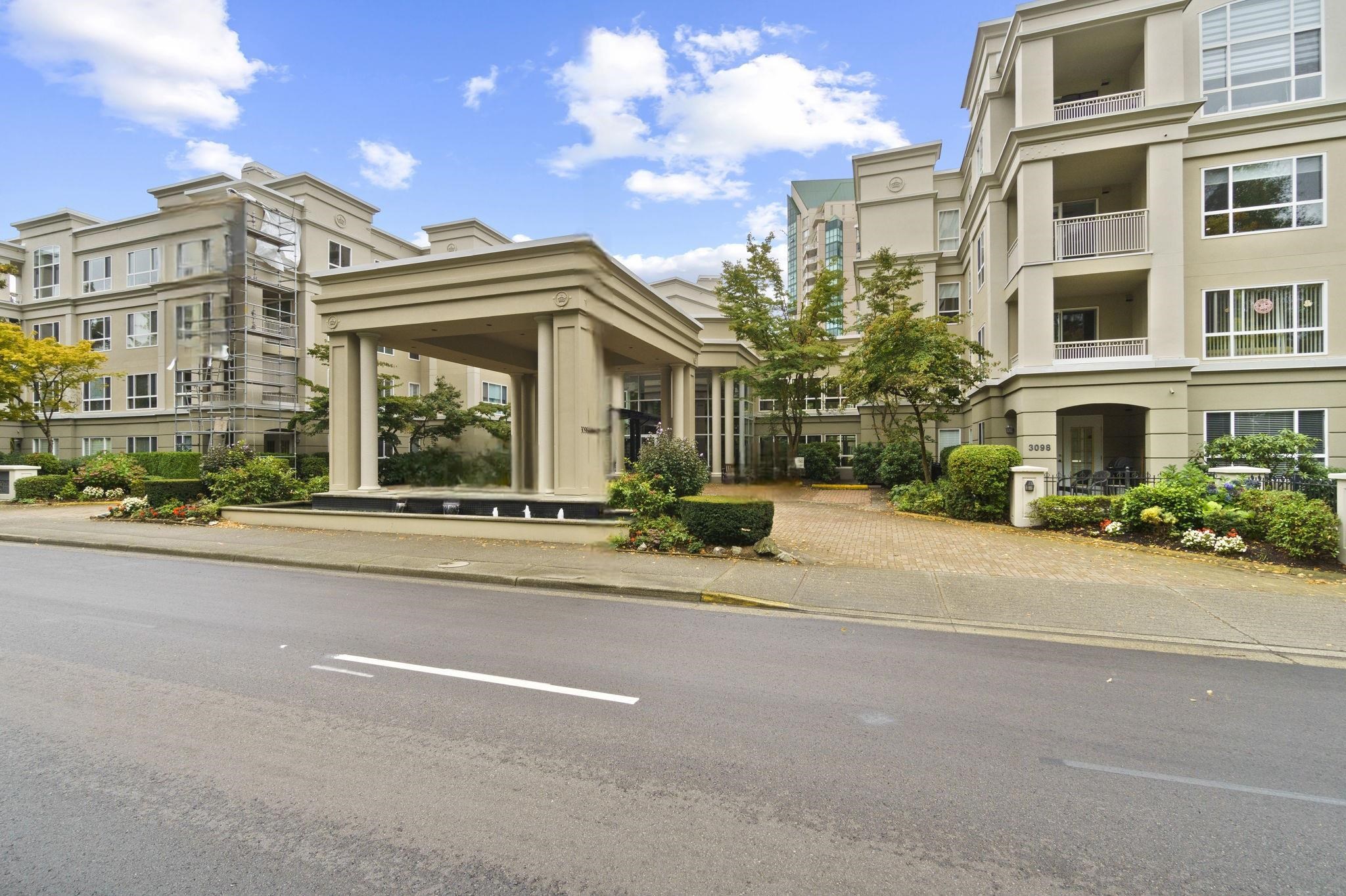 3098 Guildford Way #130, Coquitlam, BC V3B 7W8