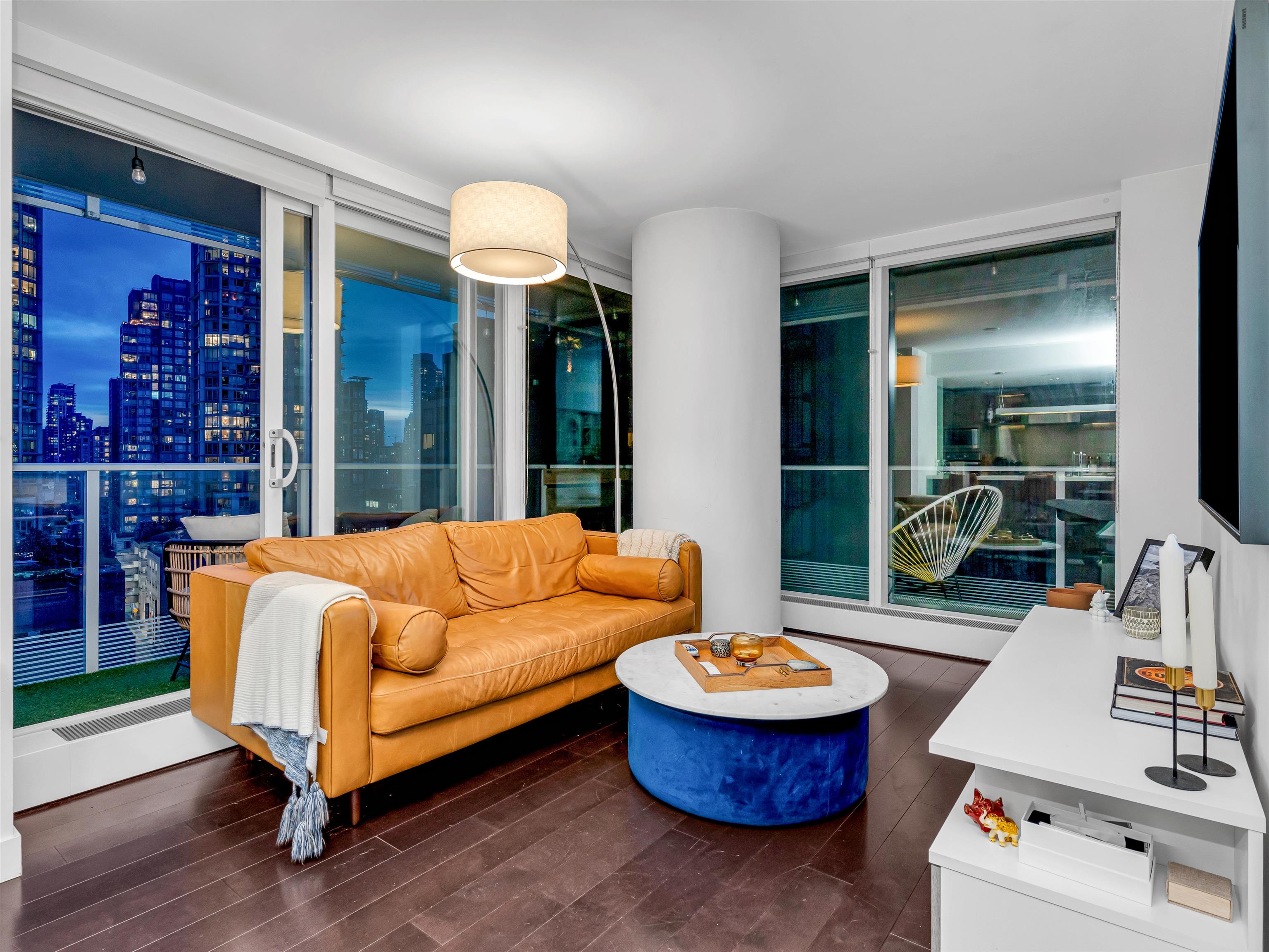 777 Richards Street #1001, Vancouver, BC V6B 0M6