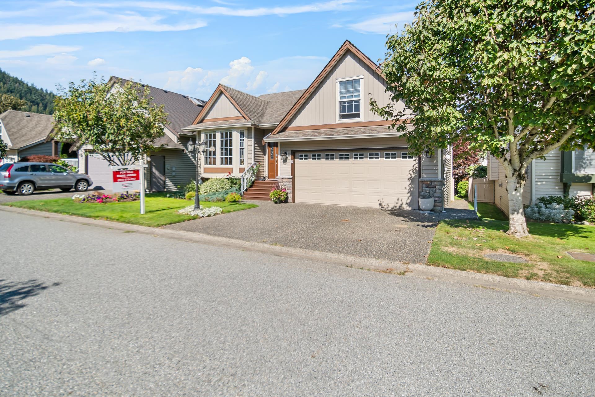 349 Walnut Avenue, Harrison Hot Springs, BC V0M 1K0