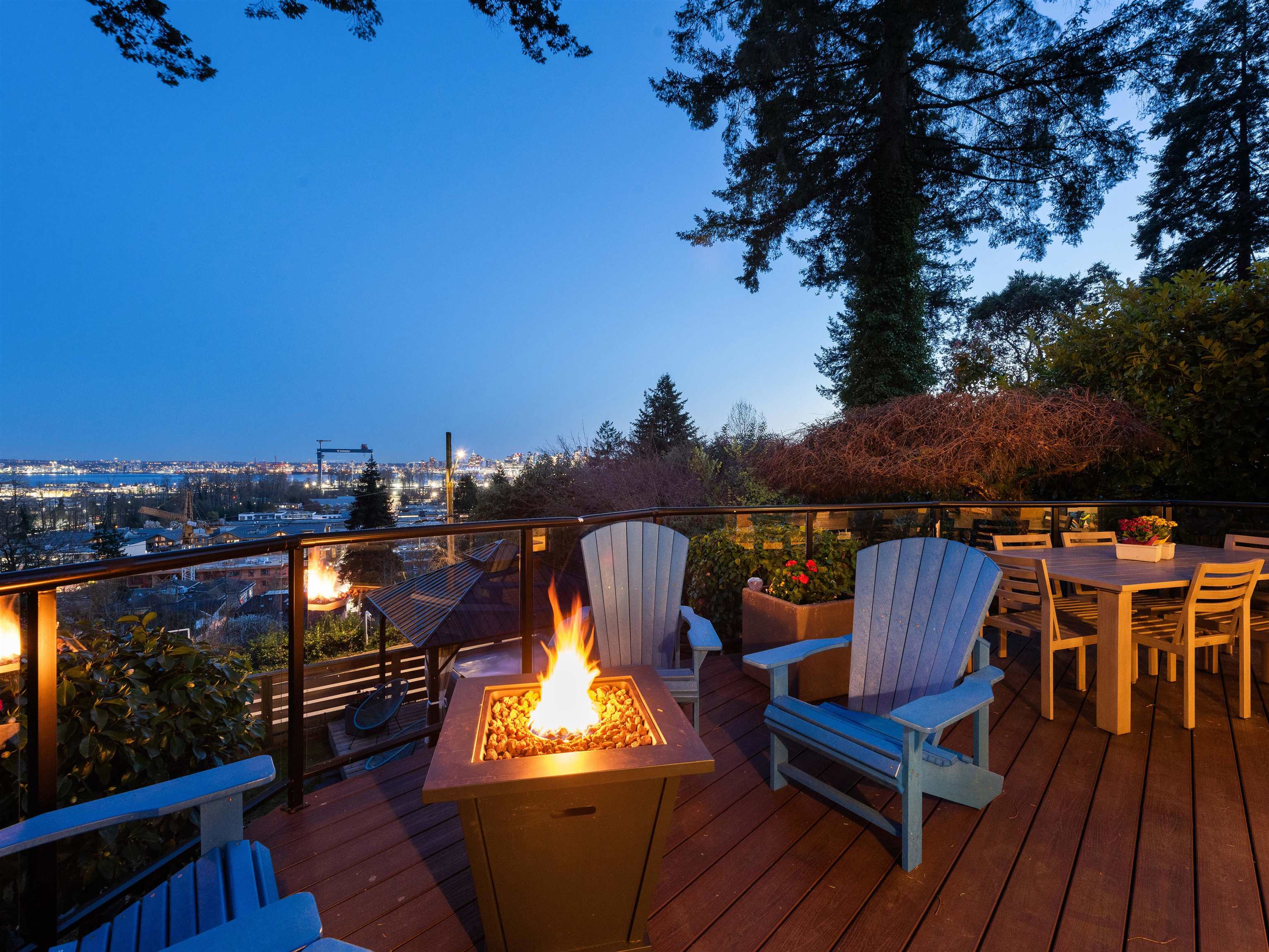 1144 Keith Road, North Vancouver, BC V7P 1Y7