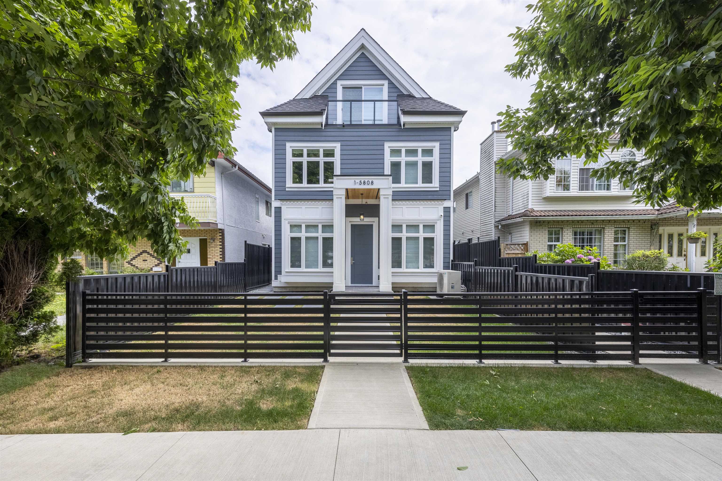 5808 Lanark Street #1, Vancouver, BC V5P 2Y4