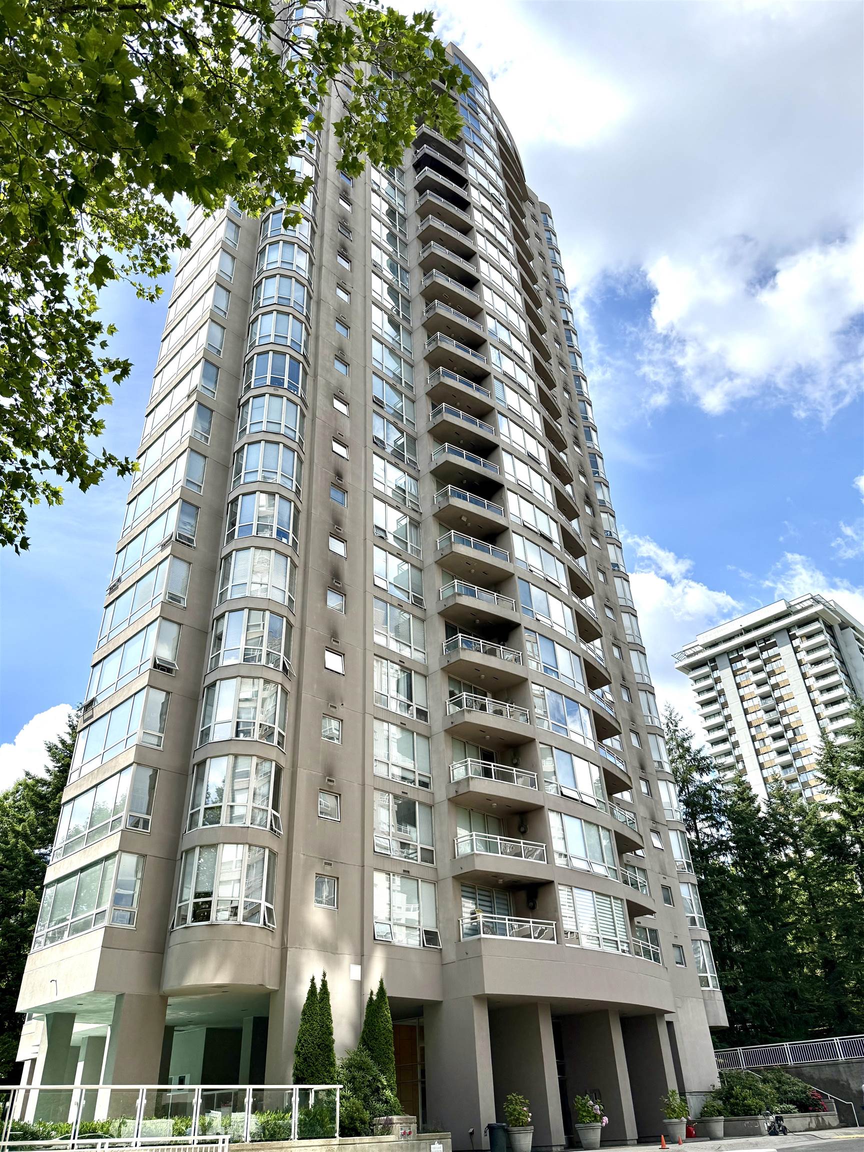 9603 Manchester Drive #505, Burnaby, BC V3N 4Y7