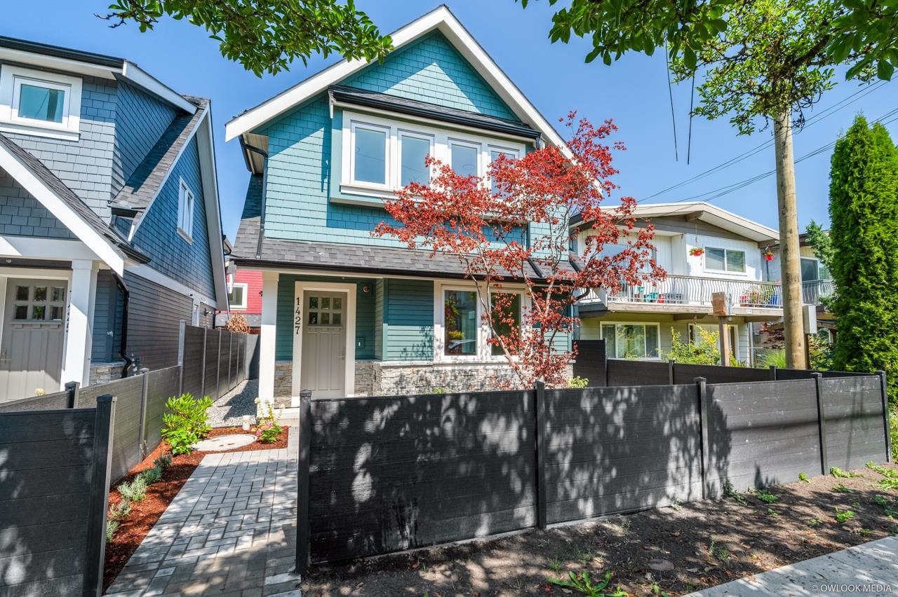 1427 East 27th Avenue, Vancouver, BC V5N 2W6