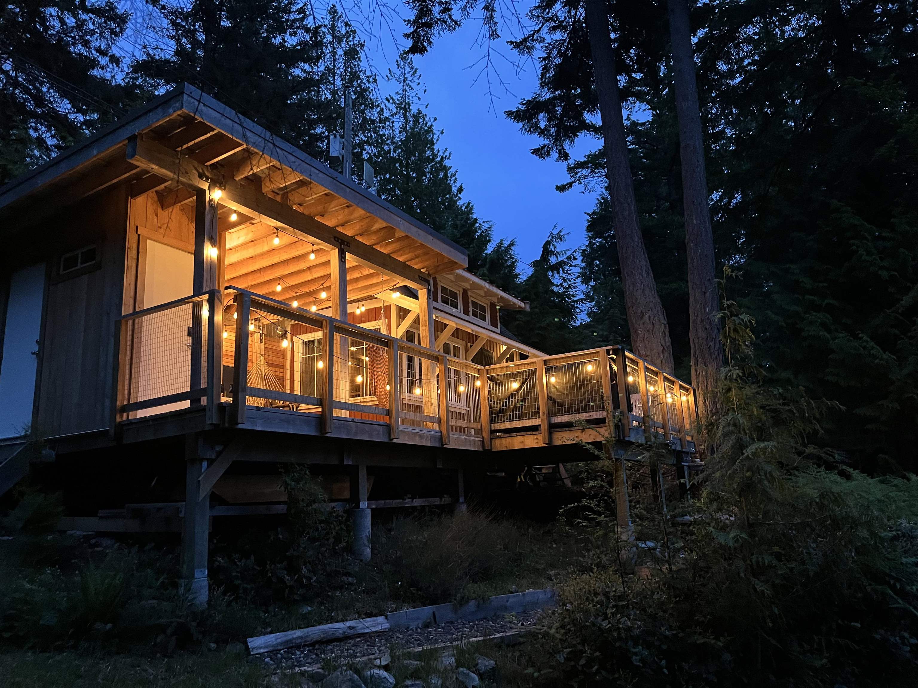 283 Gordon Rd, Keats Island, BC V0N 1V0