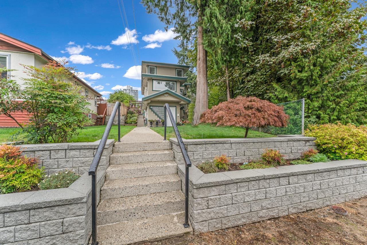 969 Madore Avenue, Coquitlam, BC V3K 3B4